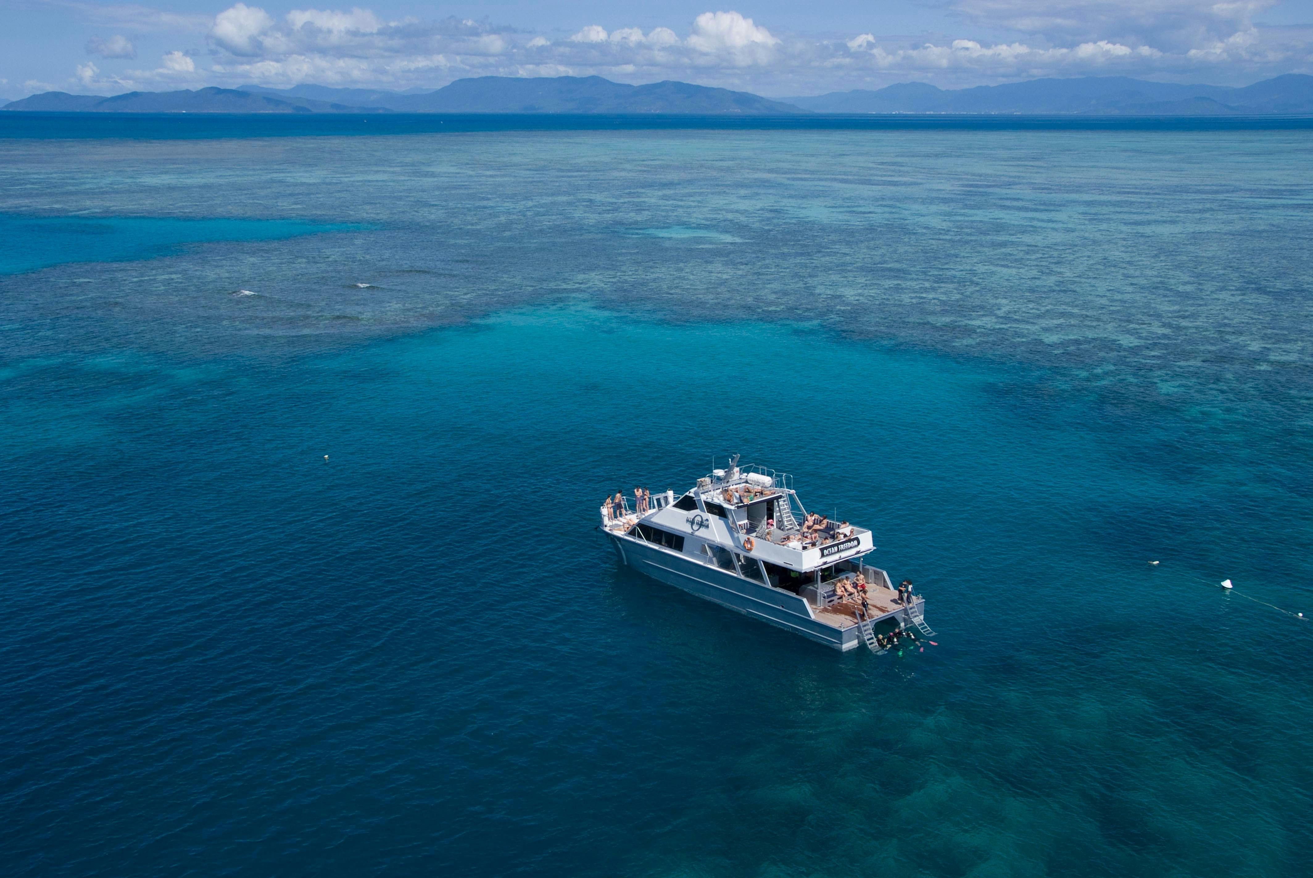 Ocean Freedom at exclusive mooring "Wonder Wall" - on the Great Barrier Reef