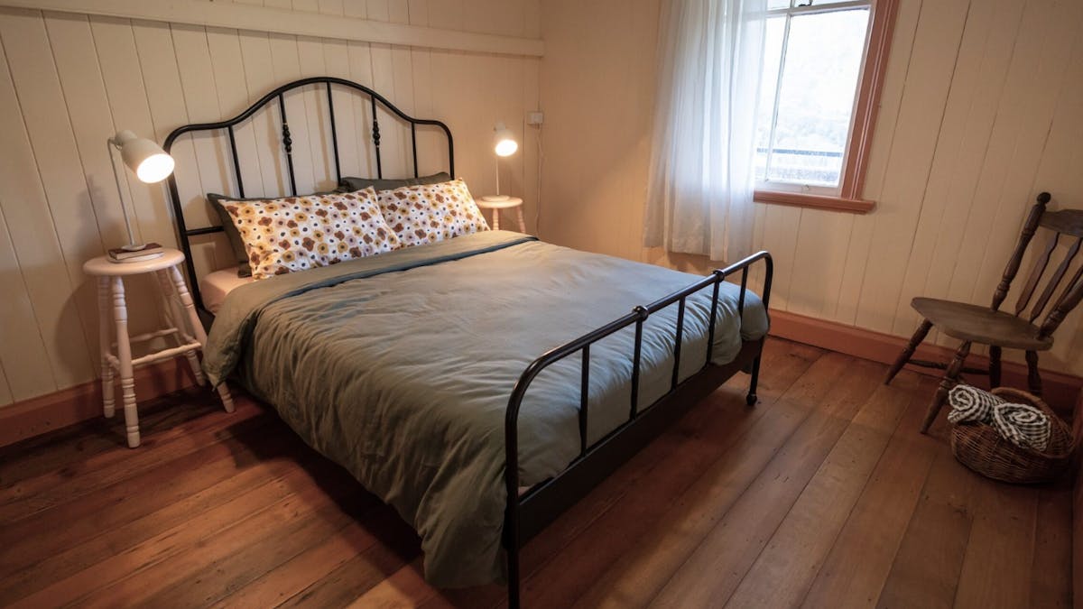 farm stay near brisbane