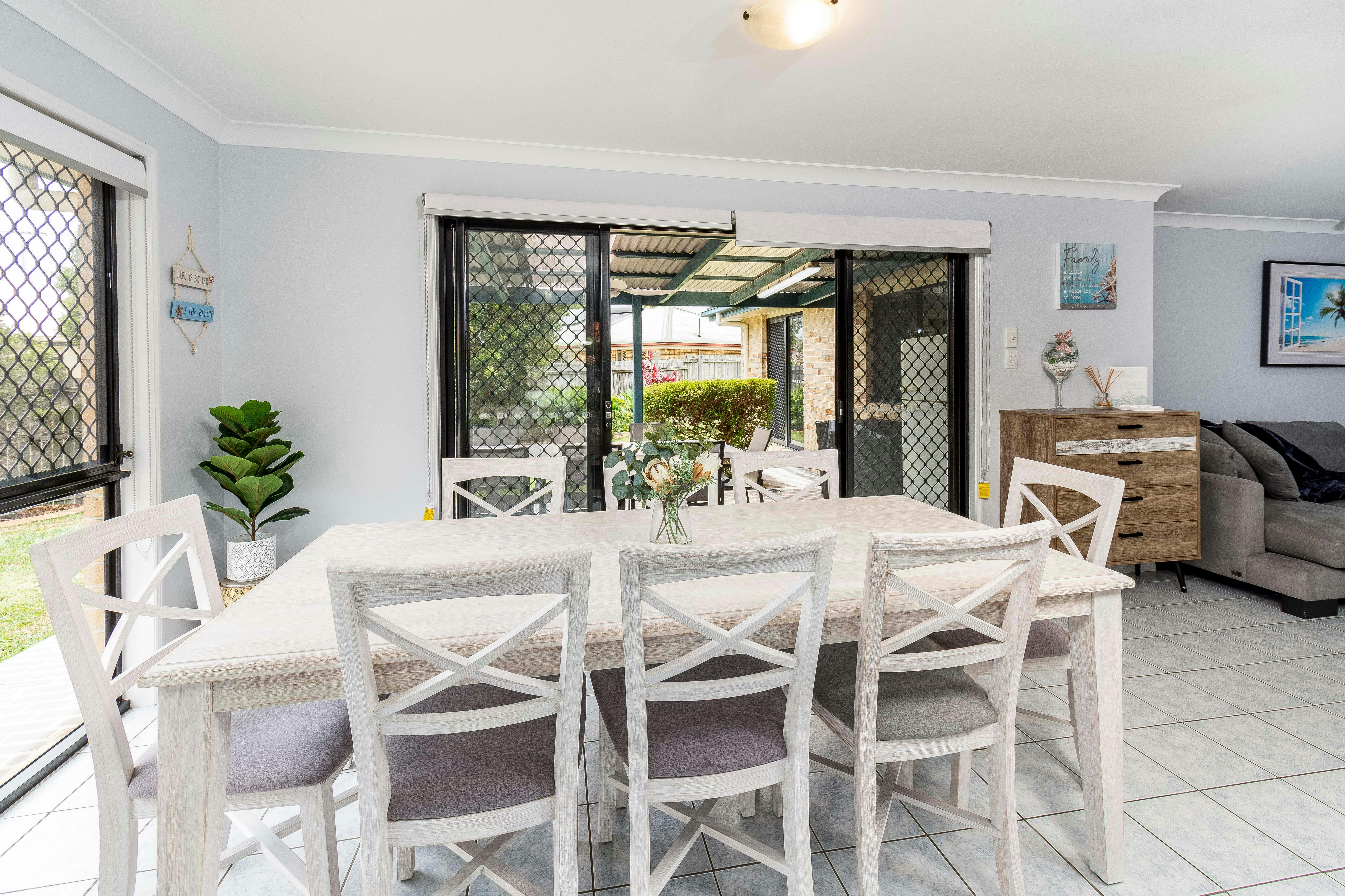 Family Holiday Home At Sandstone Point