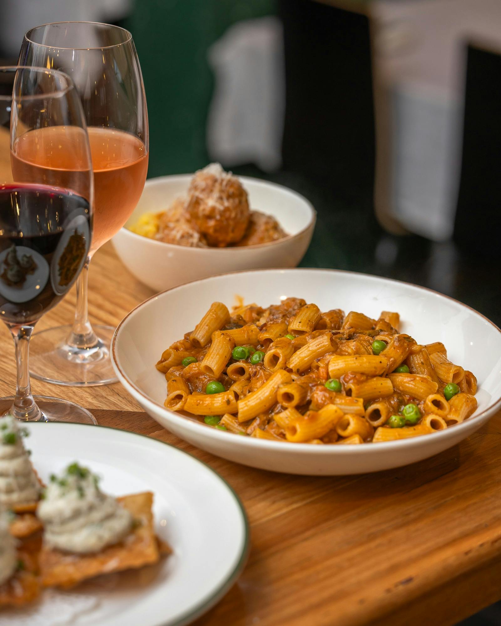 子羊はためらいました