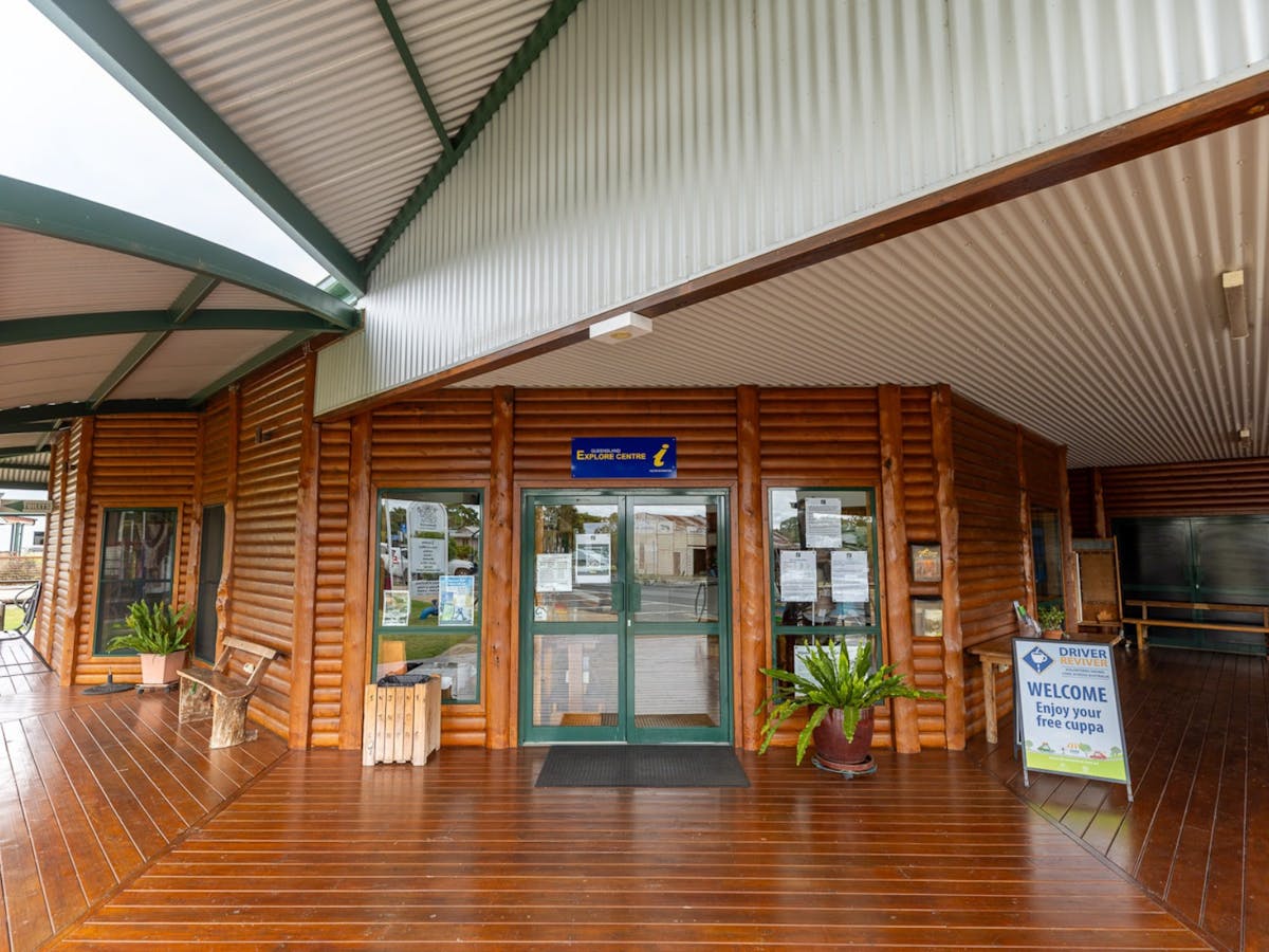 The main entry to the Injune Visitor Information Centre