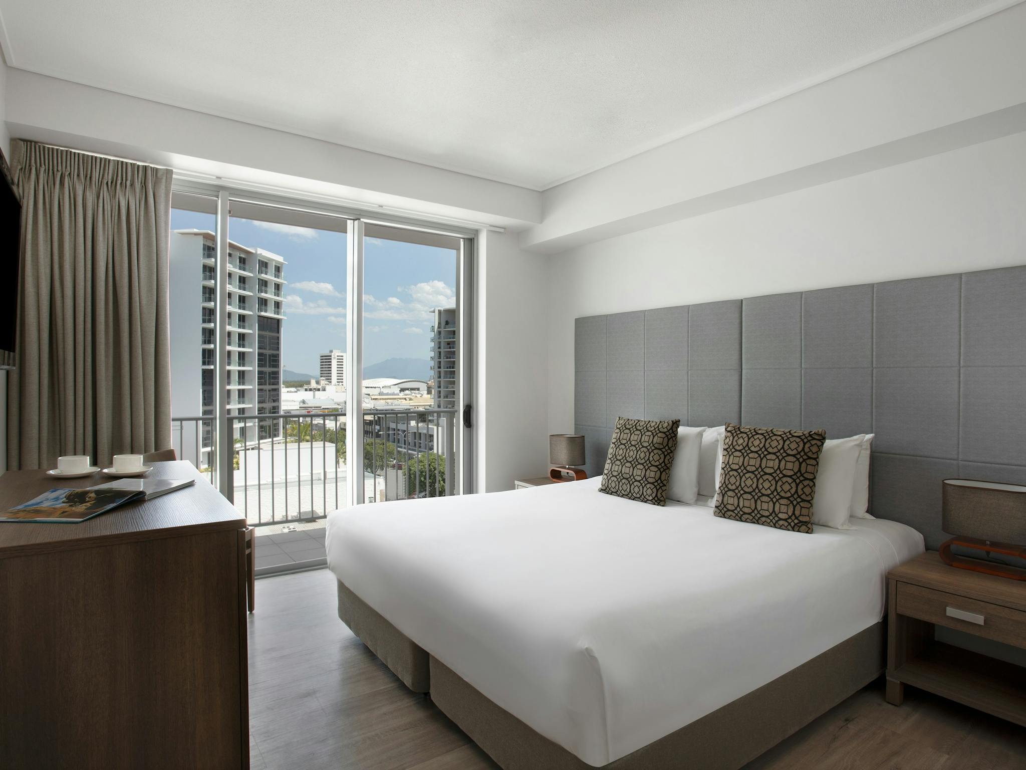 Mantra Trilogy - Hotel Room Mantra Trilogy - Hotel Room