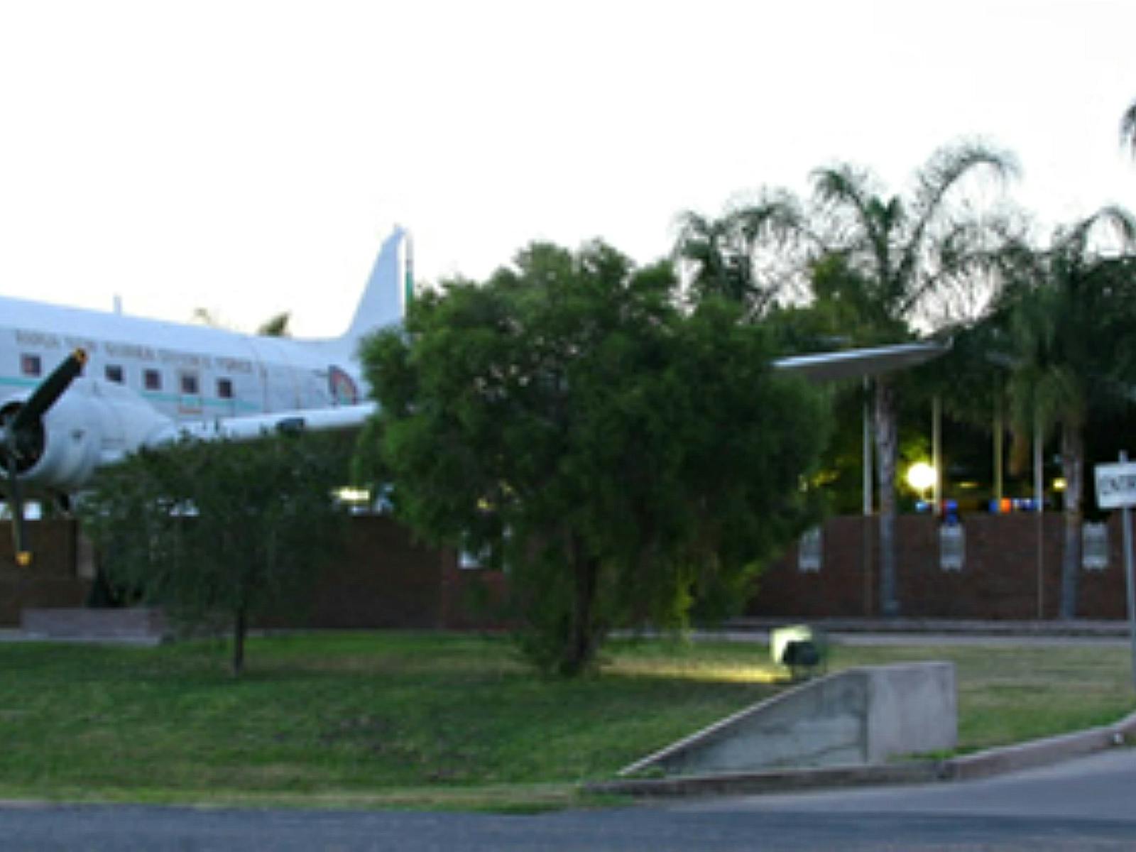Großes Flugzeug