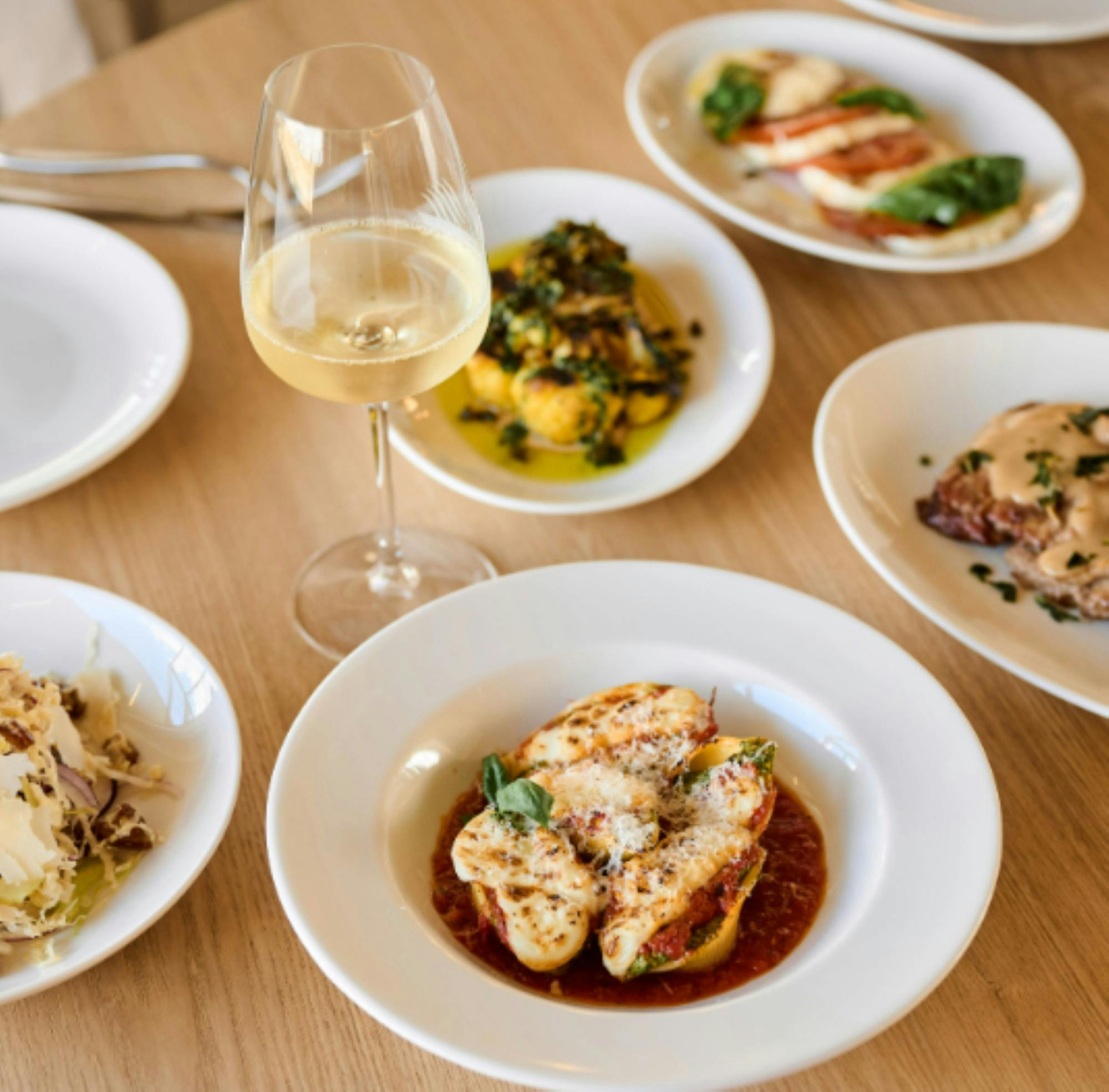 ロマンチックなイタリアンバンケット