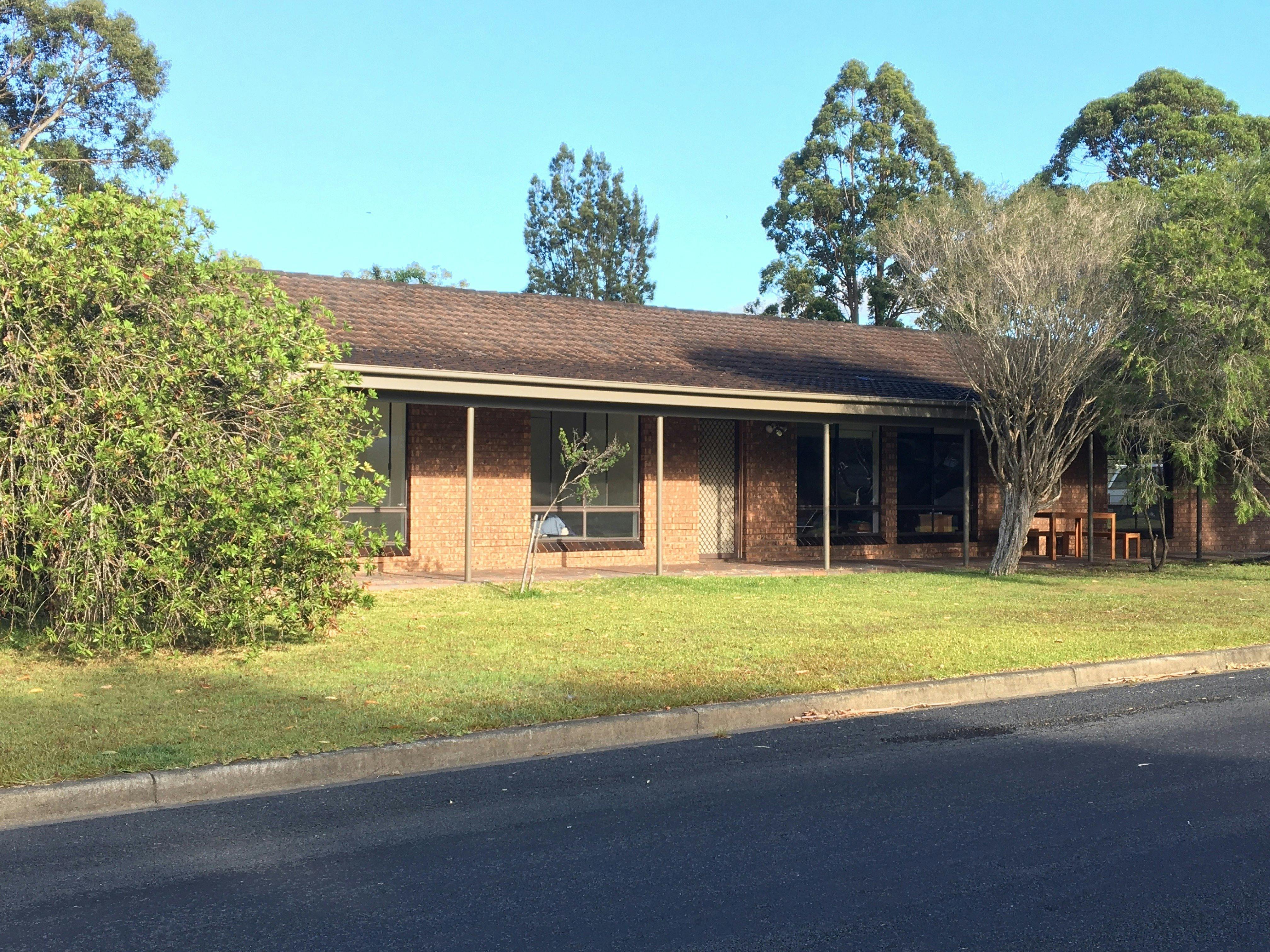 Husky Air Bnb Huskisson Visitnsw Com