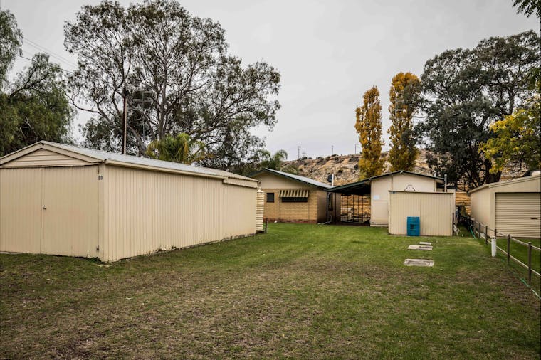 80 Page Drive Blanchetown River Shack Rentals
