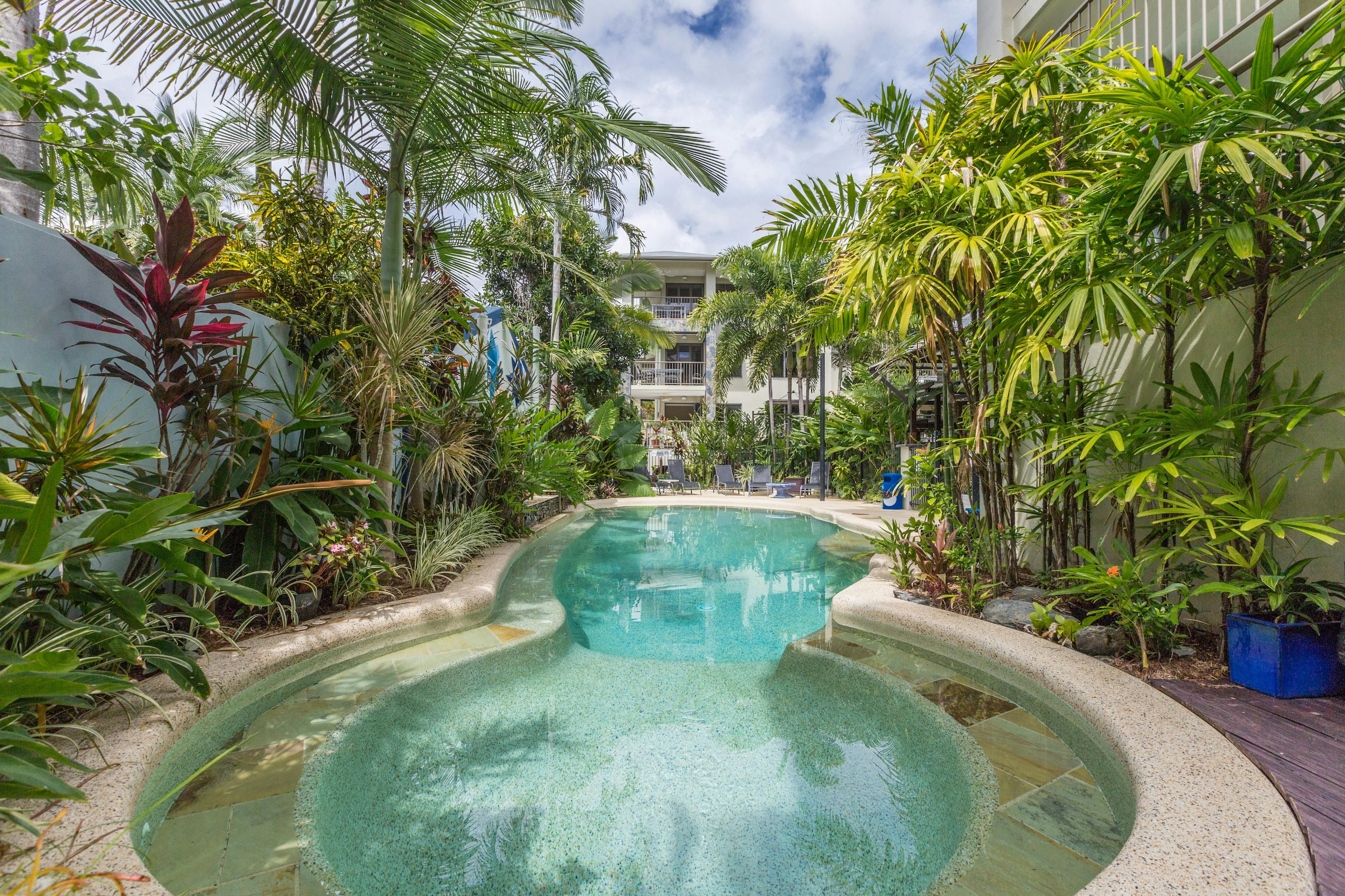 Sea Point On Trinity Beach