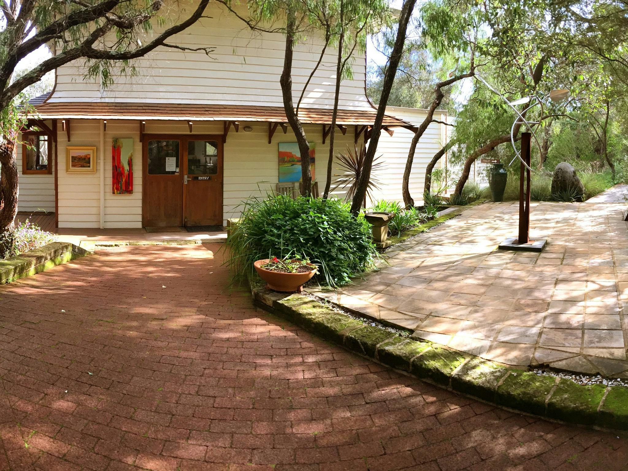 Yallingup Galleries, Yallingup, Western Australia