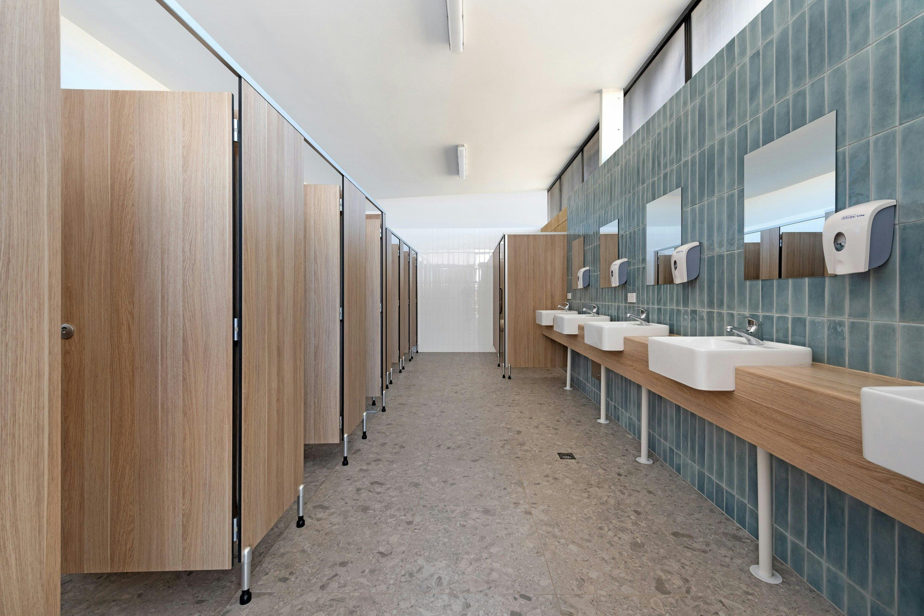 TOURIST PARK BATHROOMS