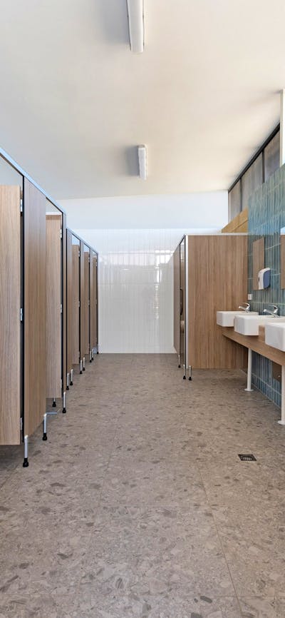 TOURIST PARK BATHROOMS