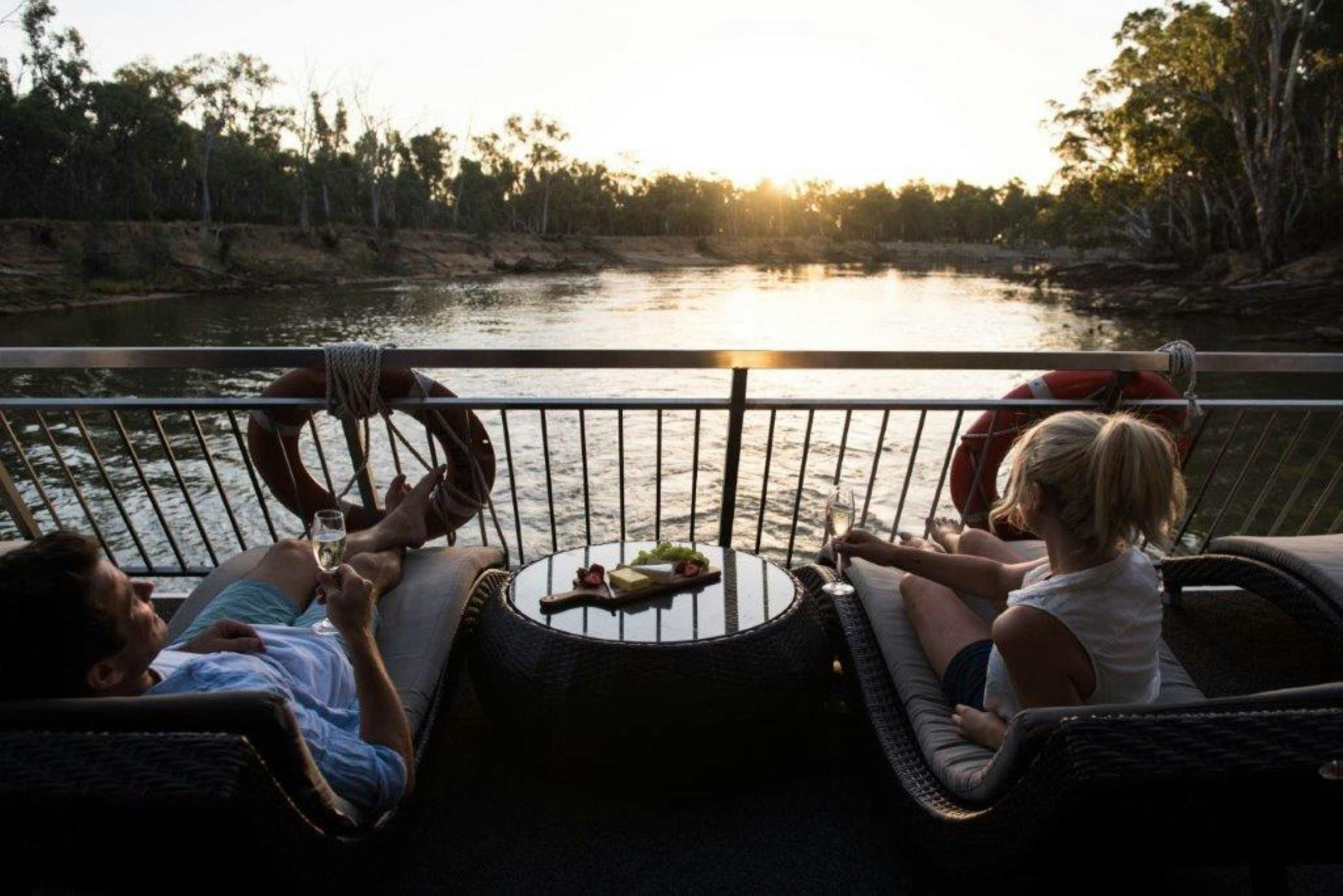 Magic Murray Houseboats balcony