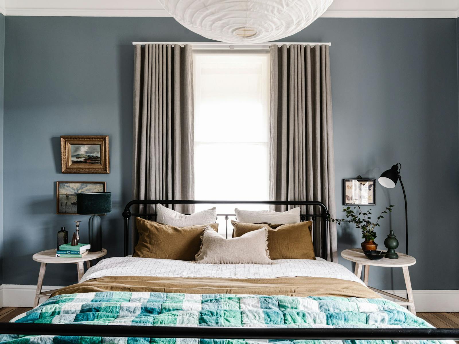 Second bedroom.