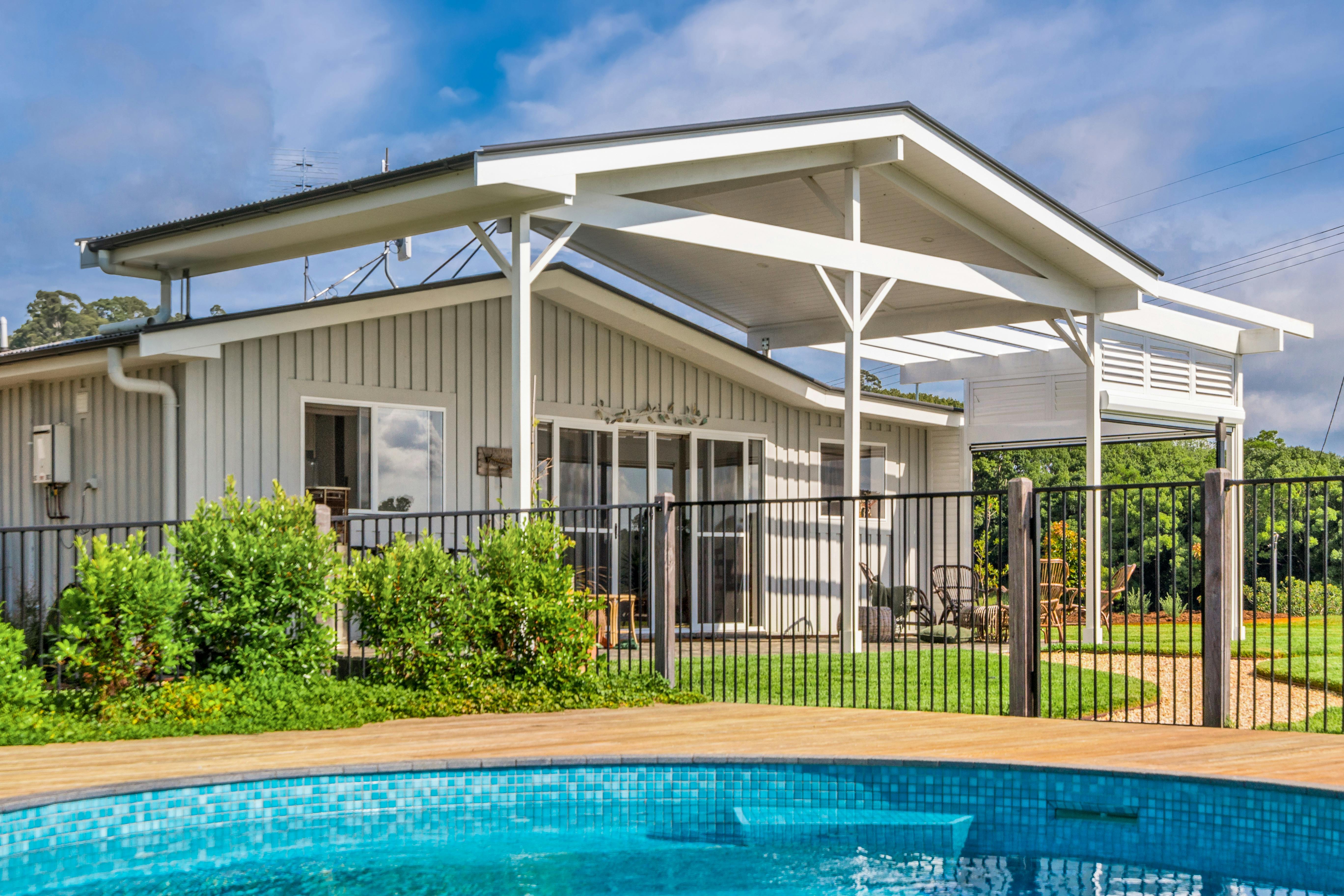 Heartwood Farm front of cottage looking from the heated pool