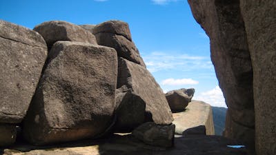 Large boulders at Square Rock