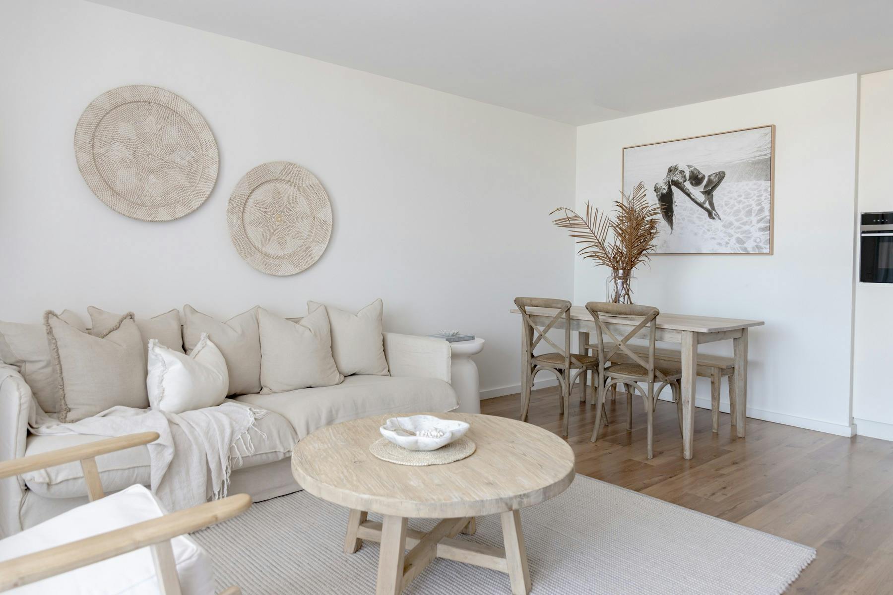 One Bedroom  Apartment with  Beach and Ocean views from Balcony