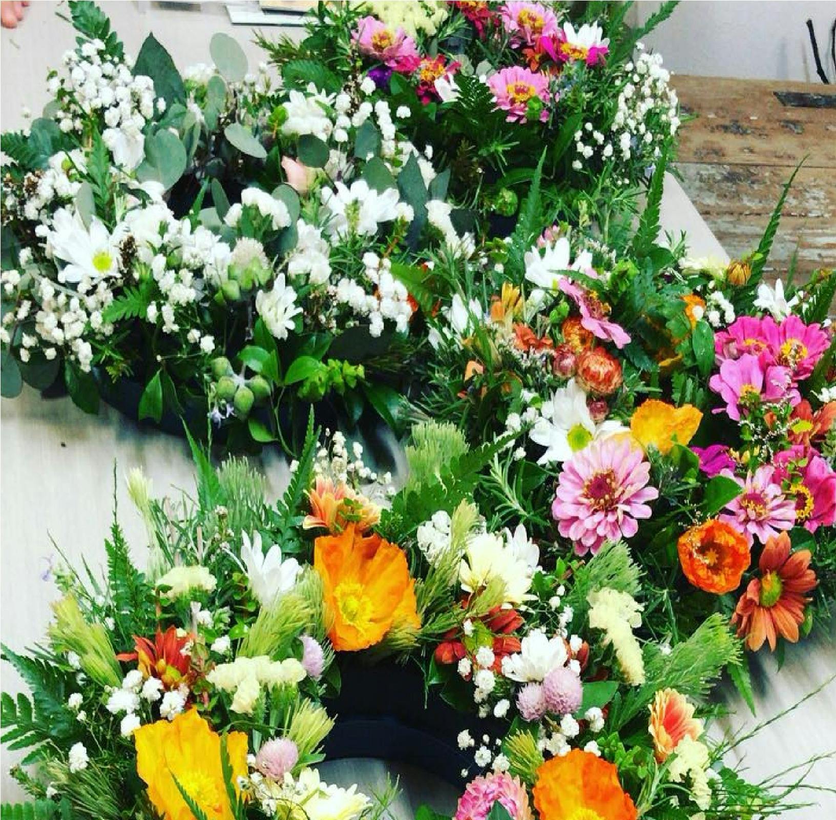 Christmas Floral Arrangement Wreath and Garland Workshops