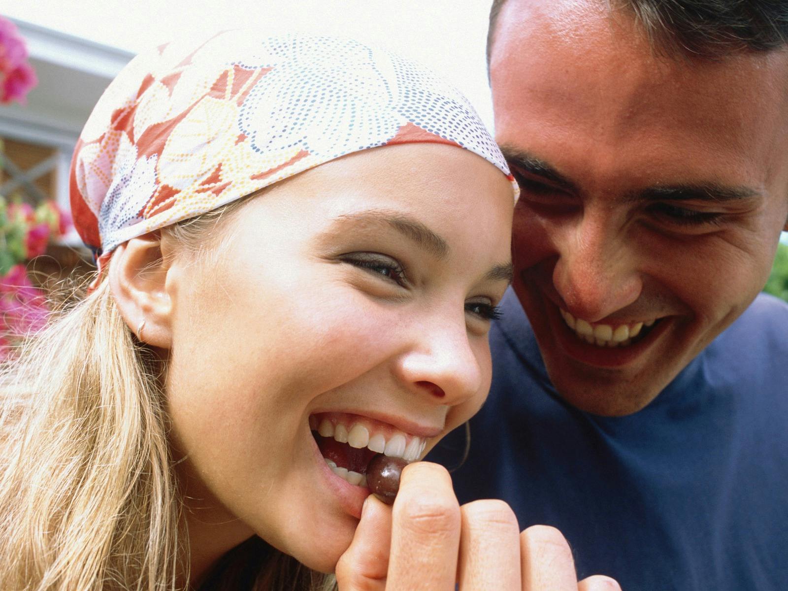 Foodie Lover Tours - Enjoying chocolate