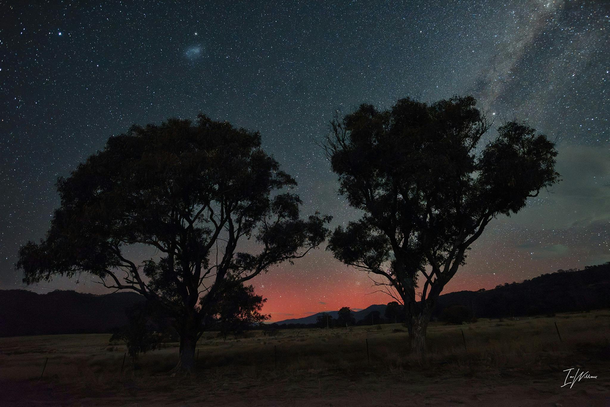 this shows a typical display of the aurora that can be captured with the camera in the ACT area