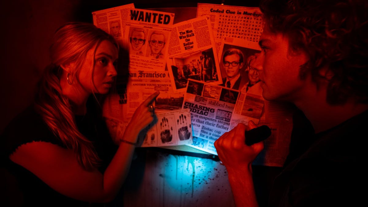 Fox in a Box Gold Coast Zodiac Killer - Can you solve the riddles and escape?