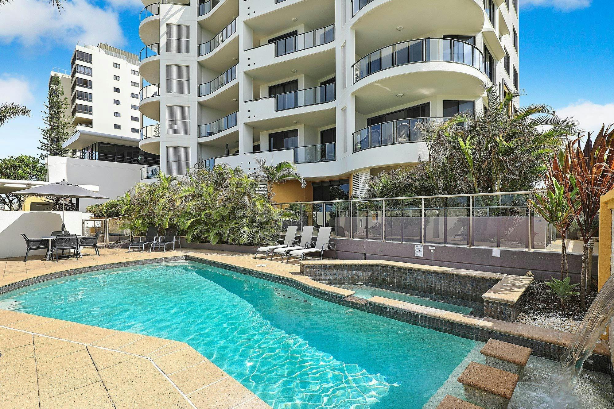 Meridian Alex Beach - Pool