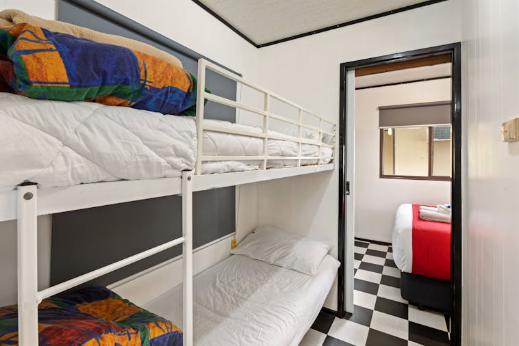 Economy En suite Cabin