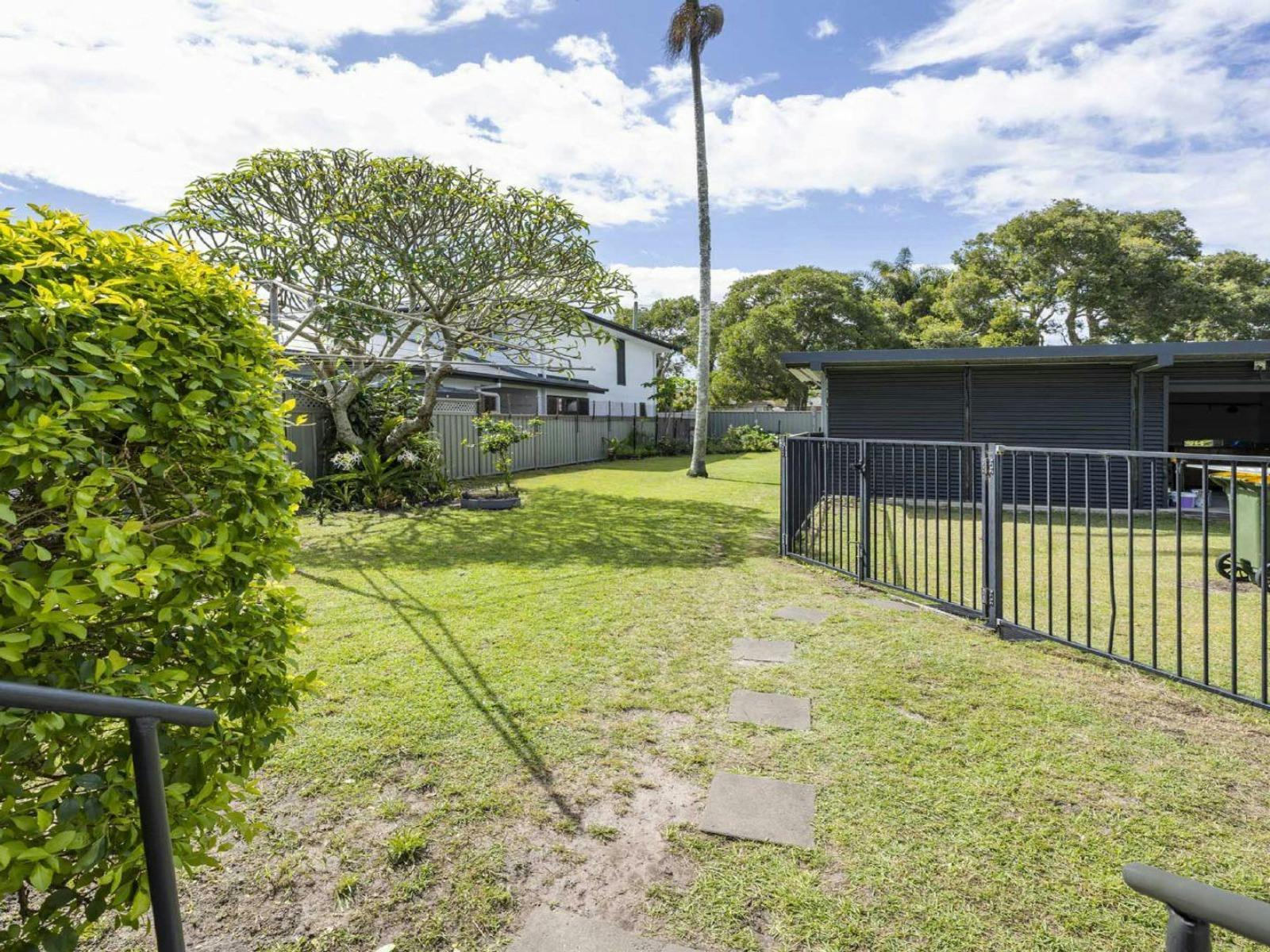 Yard/Patio