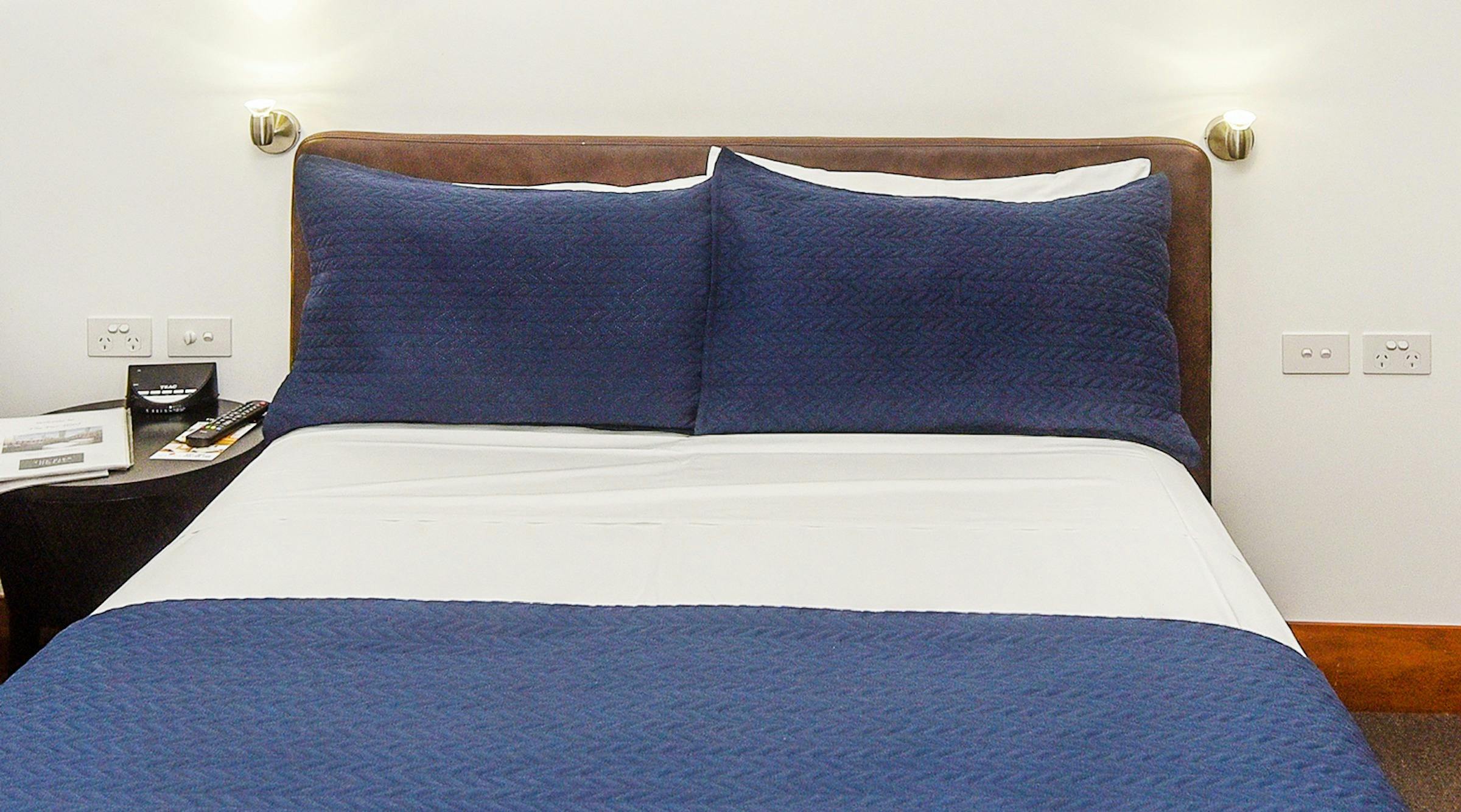 Double Room - Shared Bathroom