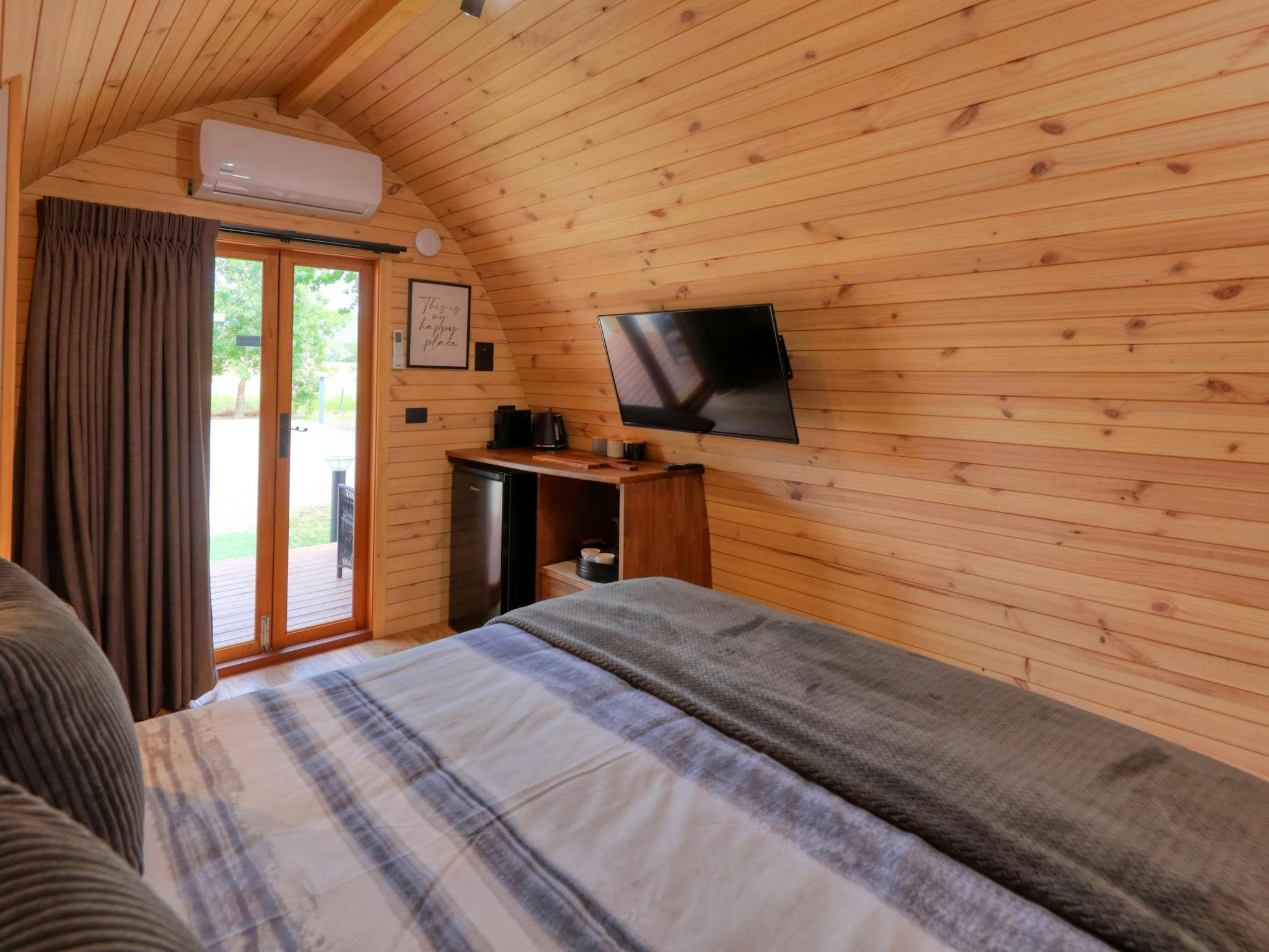 Park Pods - 40 inch TV and kitchenette