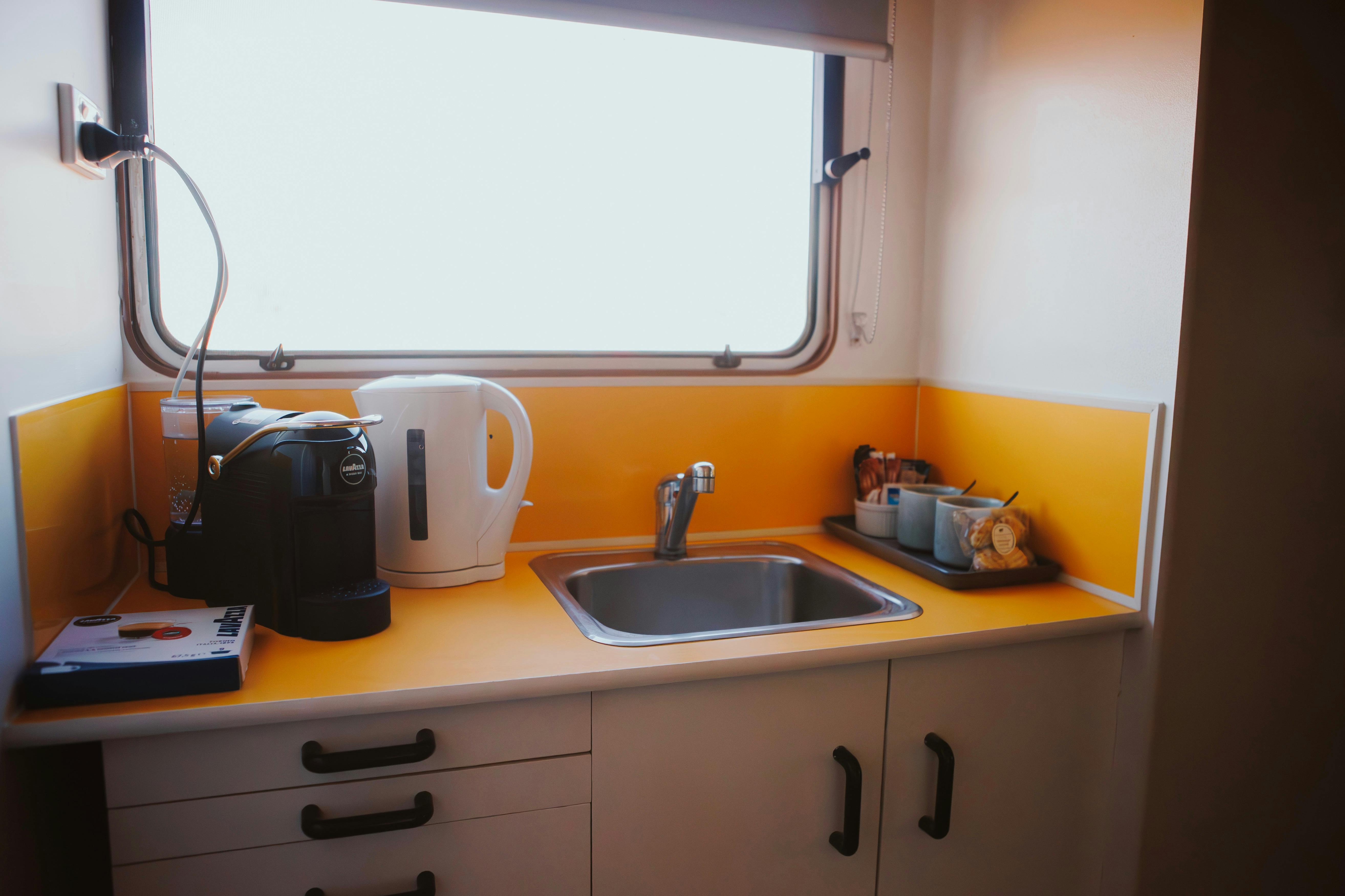 Kitchenette with sink