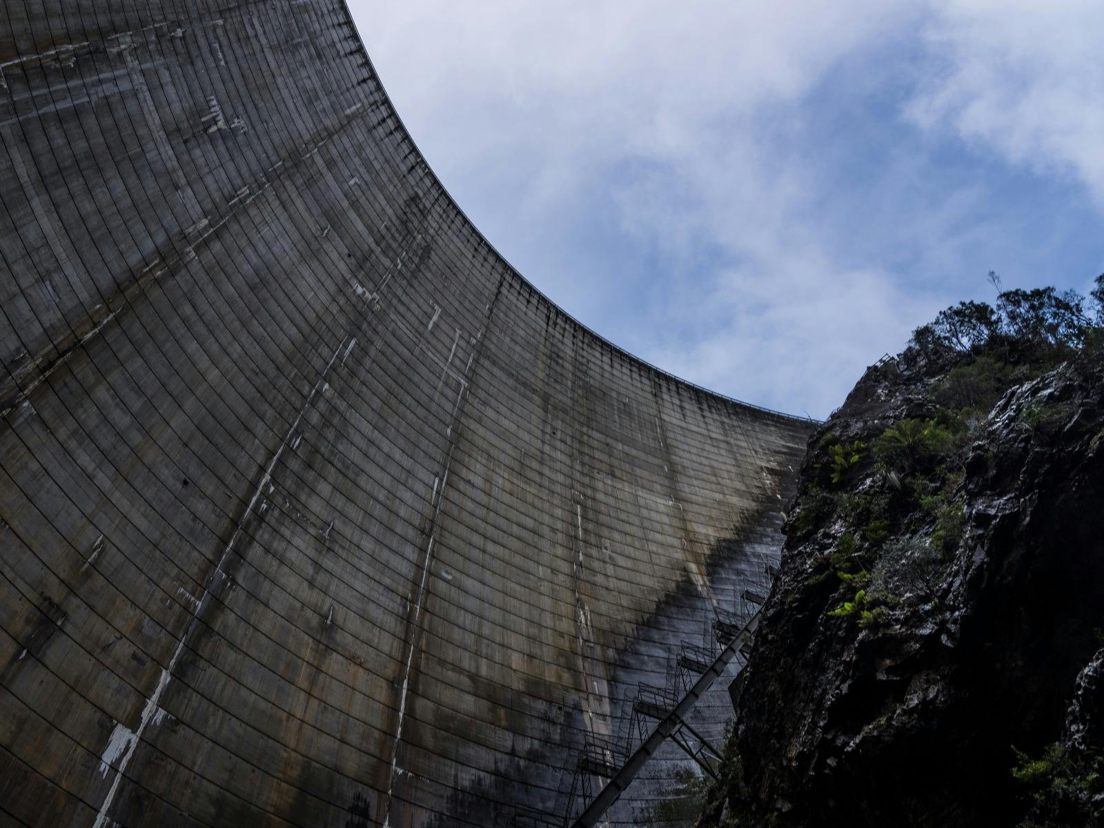 A look at up at the Dam Wall from the bottom of Gordon Dam