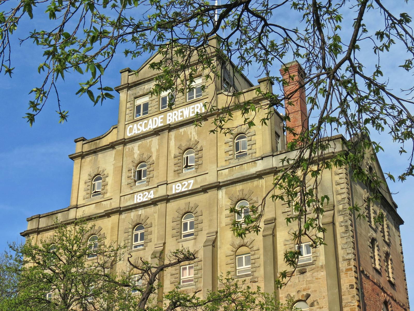 This tour takes you past the Cascade Brewery where you will see its historic sandstone facade