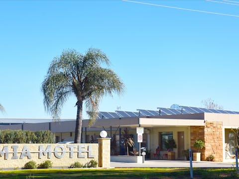 Mia Motel