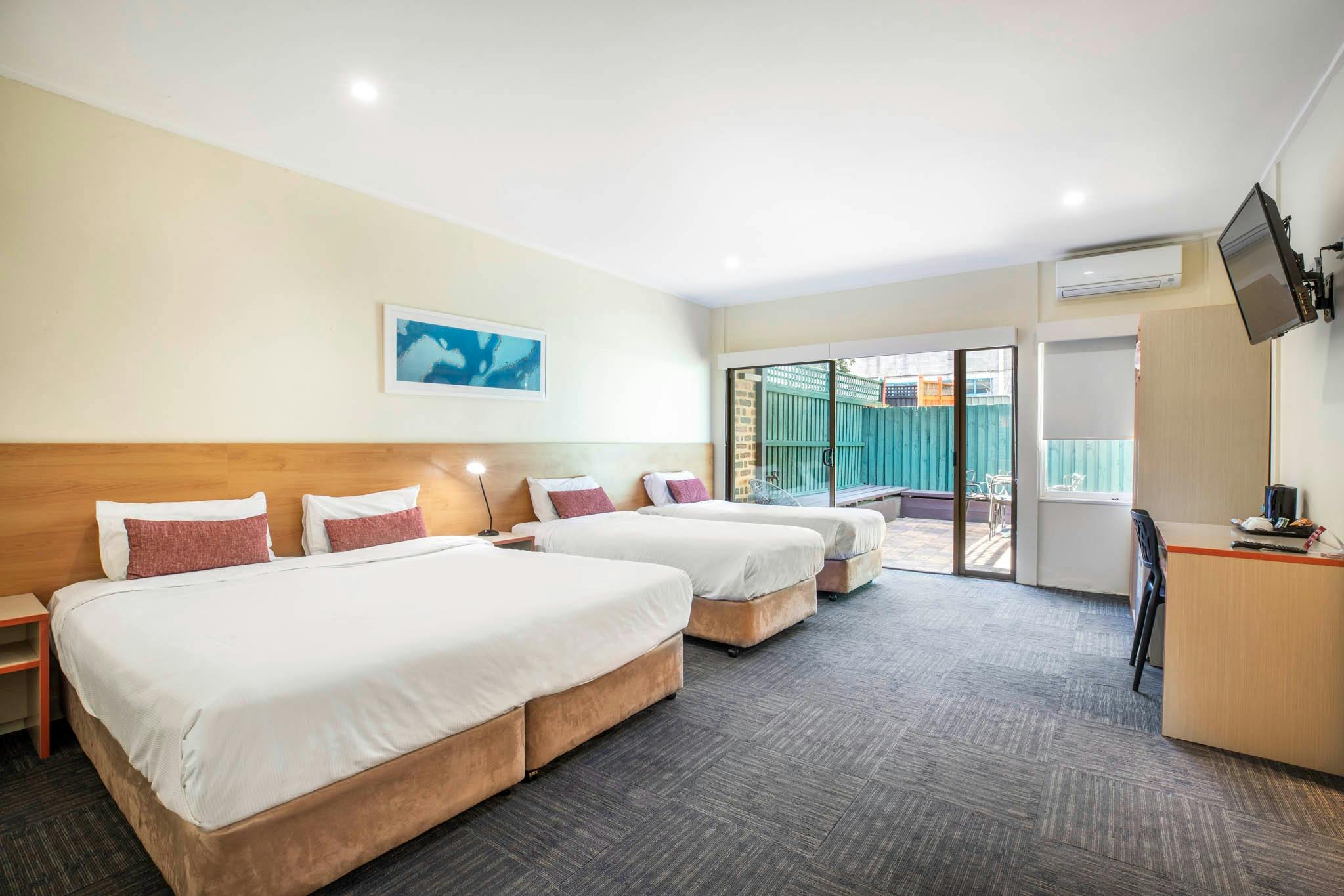 Nightcap at High Flyer Hotel