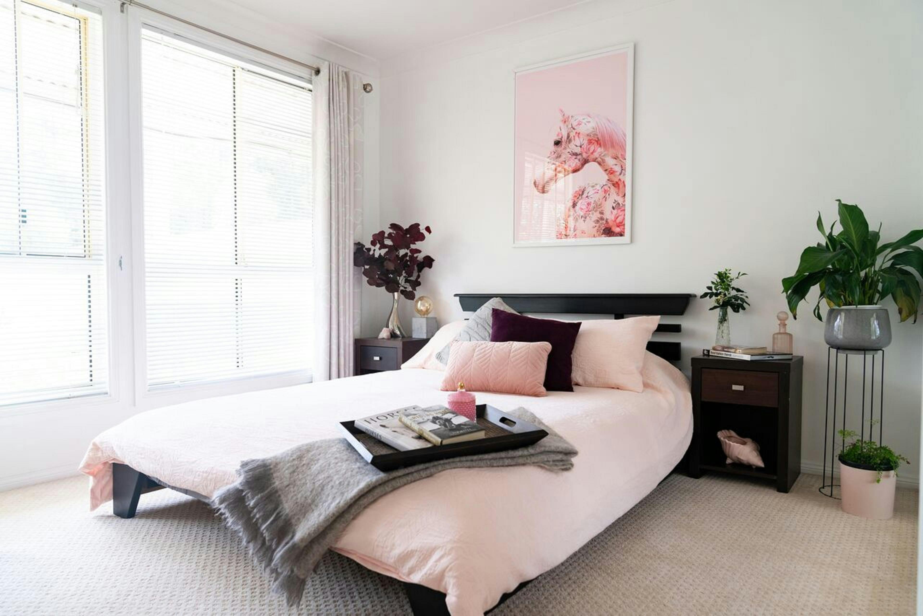 Champagne Hill, pink room, horses and tattoos, luxury, shoalhaven