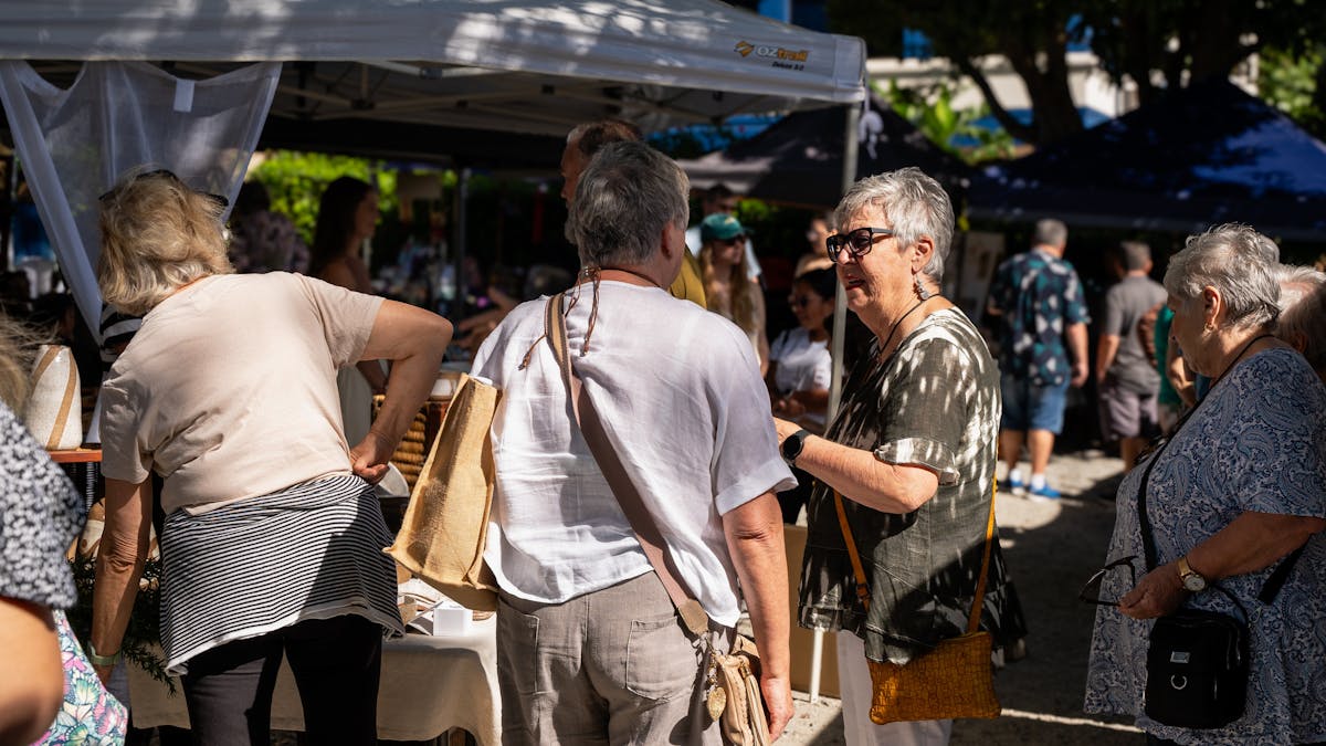 art and craft market