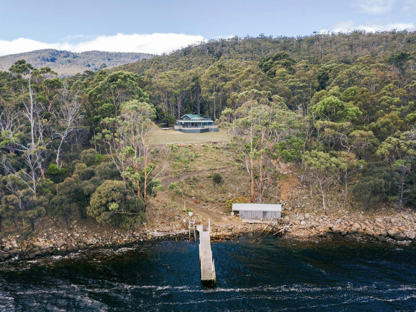 Mystery picnic on the shore of Little Taylors Bay image