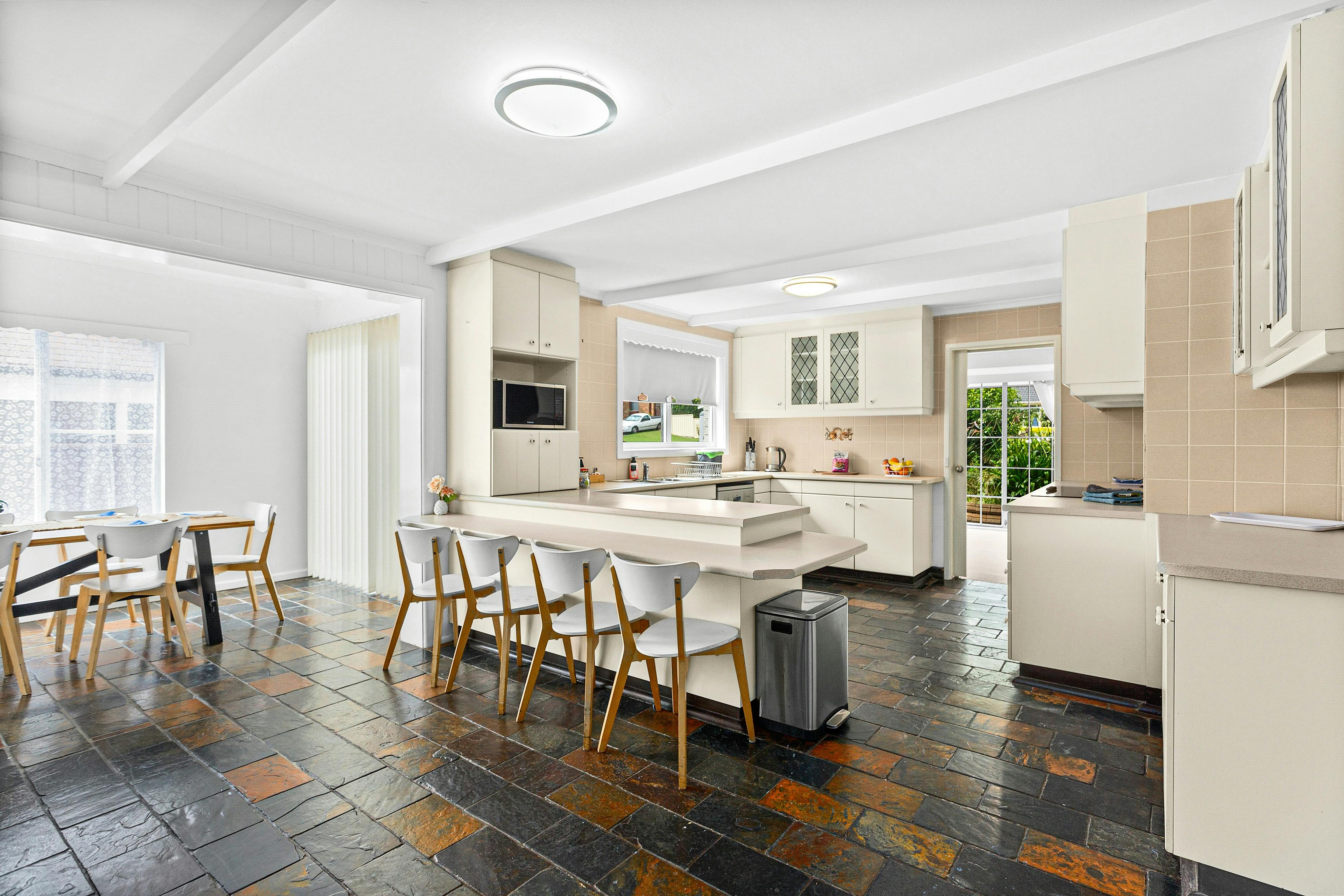 Loftus Spacious Getaway