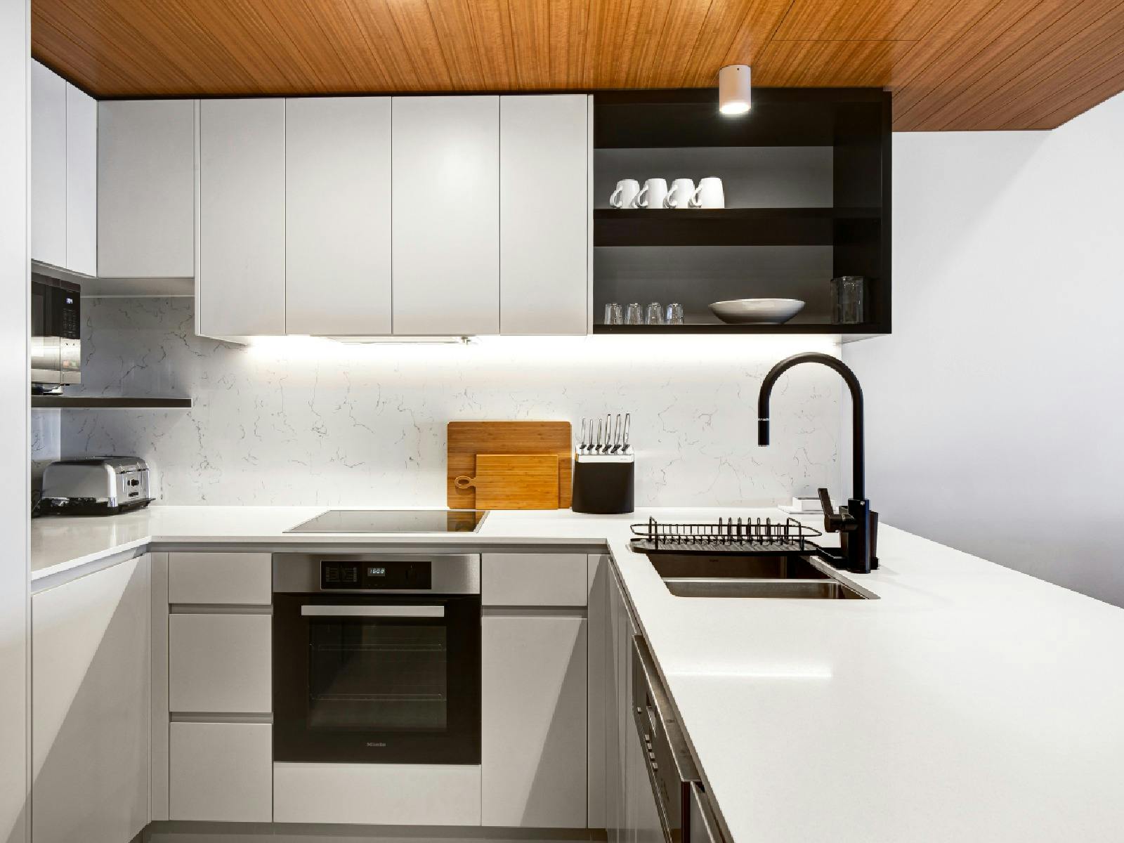 Fully equipped kitchen