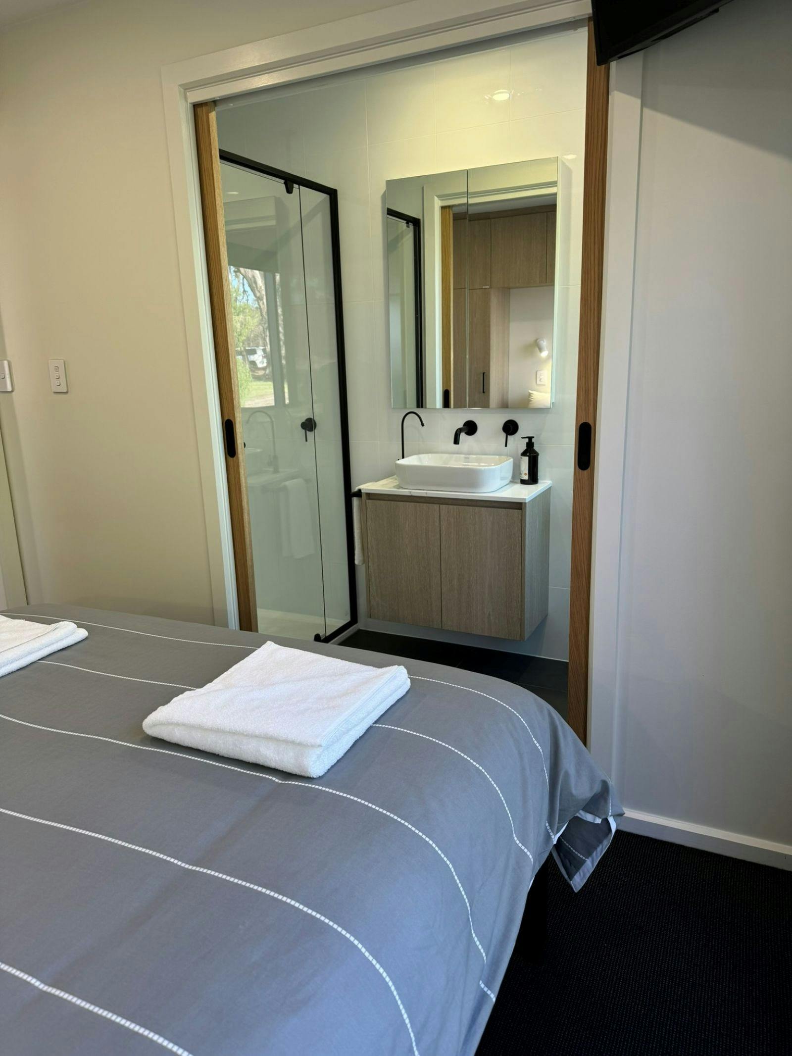 Ensuite