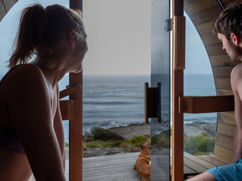 Cliffside Sauna and Stay image