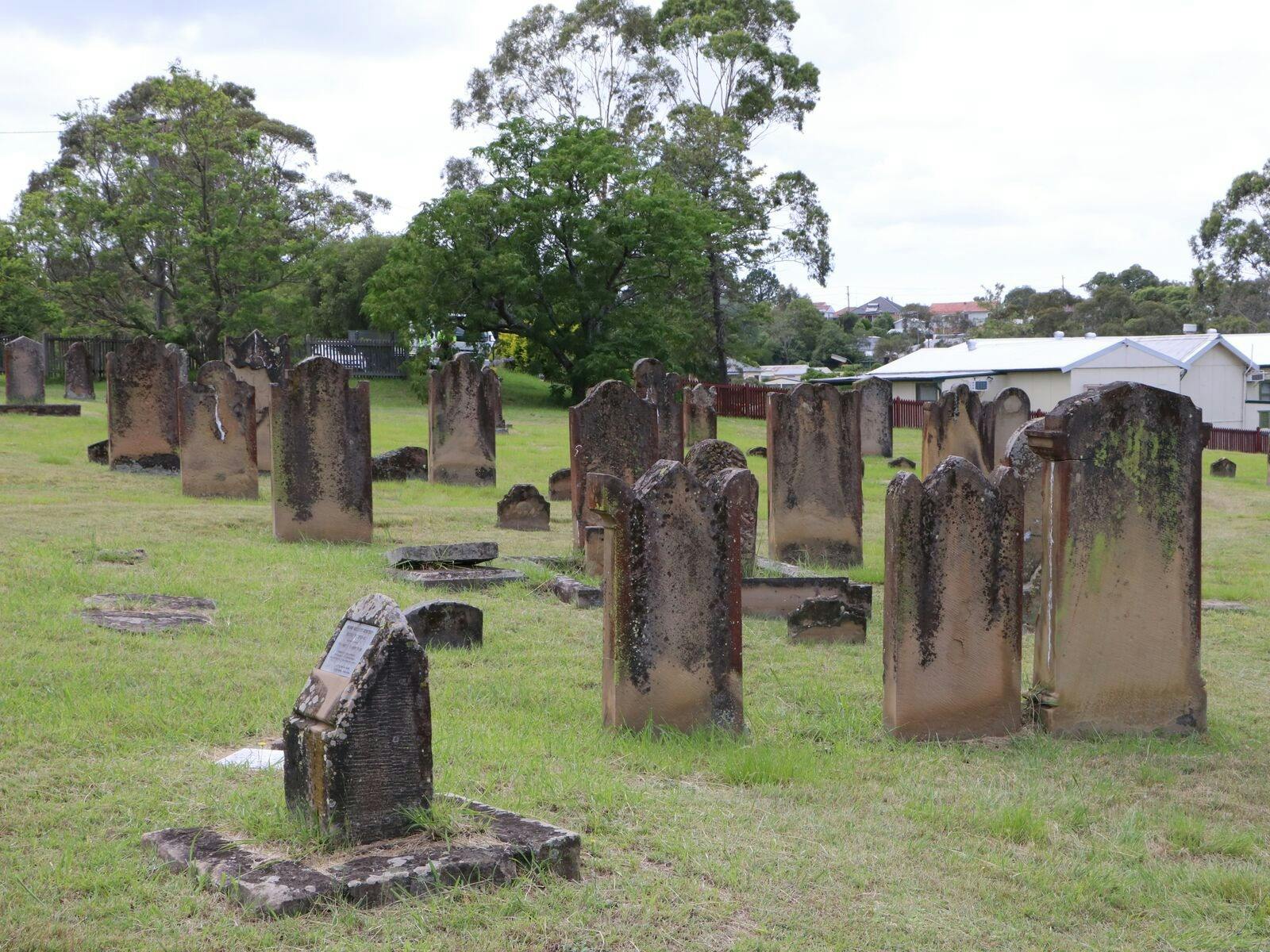 하일랜드 크레센트 묘지