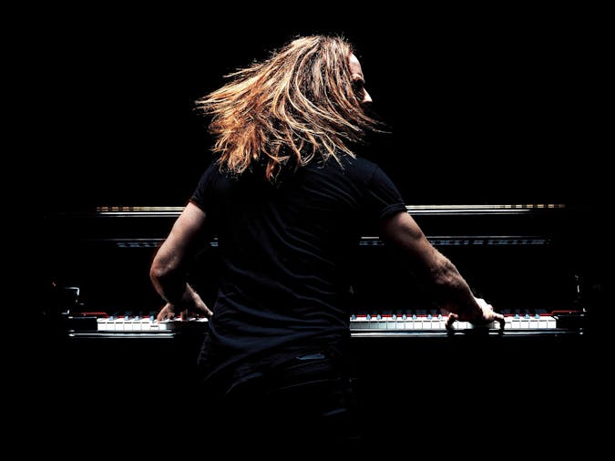 Tim Minchin Back