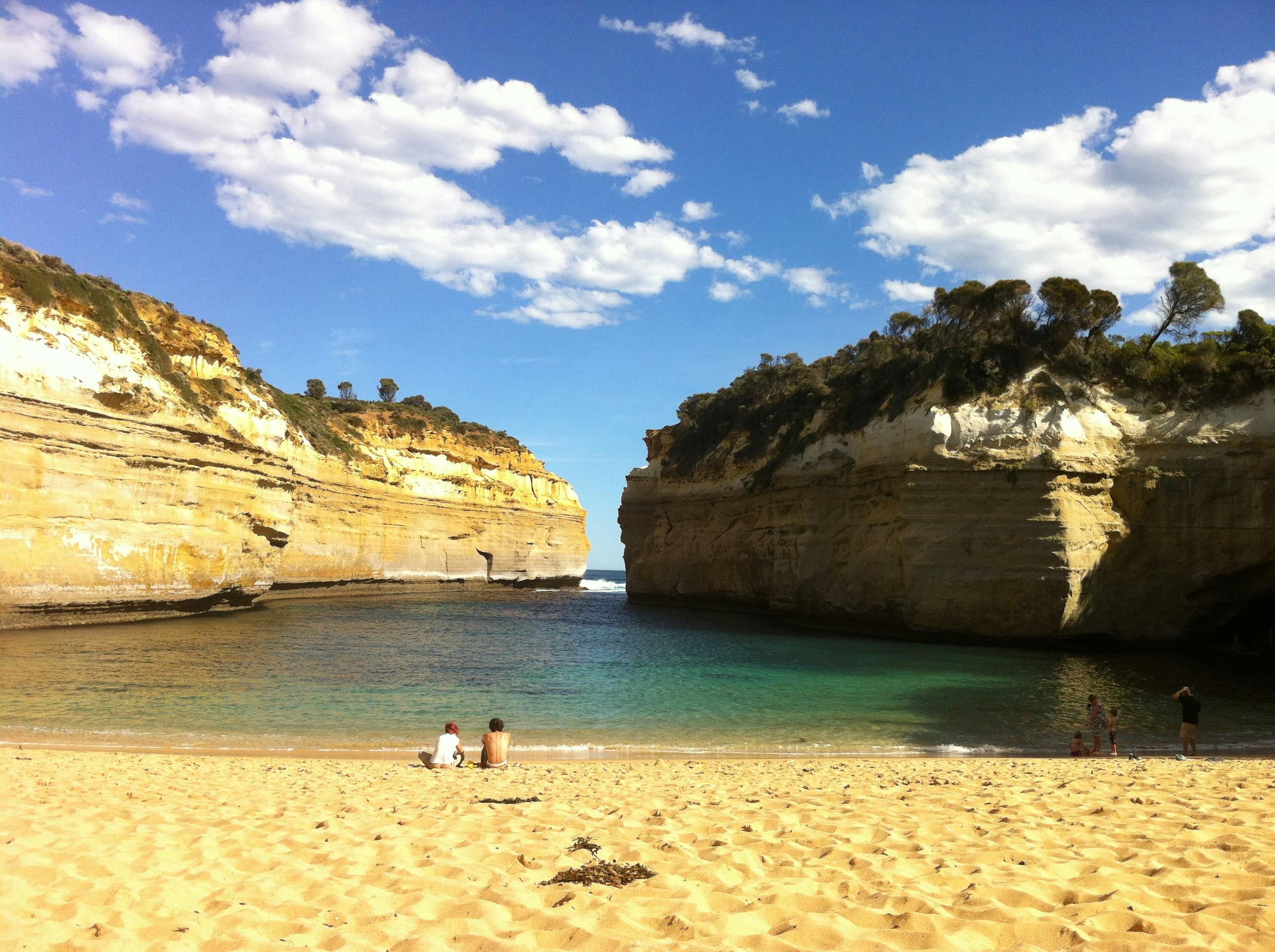 Reverse Great Ocean Road Tour (lunch included)