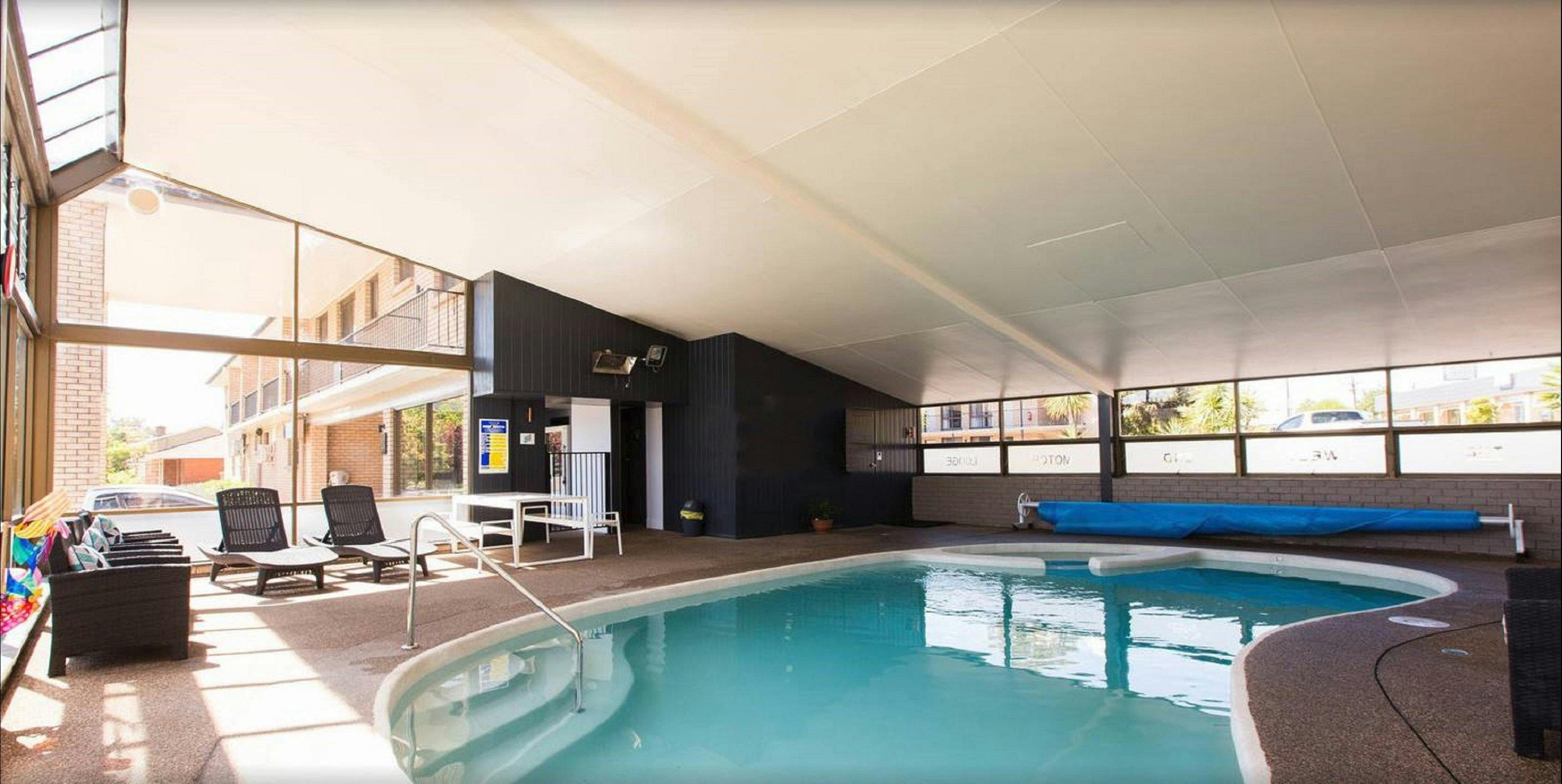 더 웨스트 엔드 모터 롯지