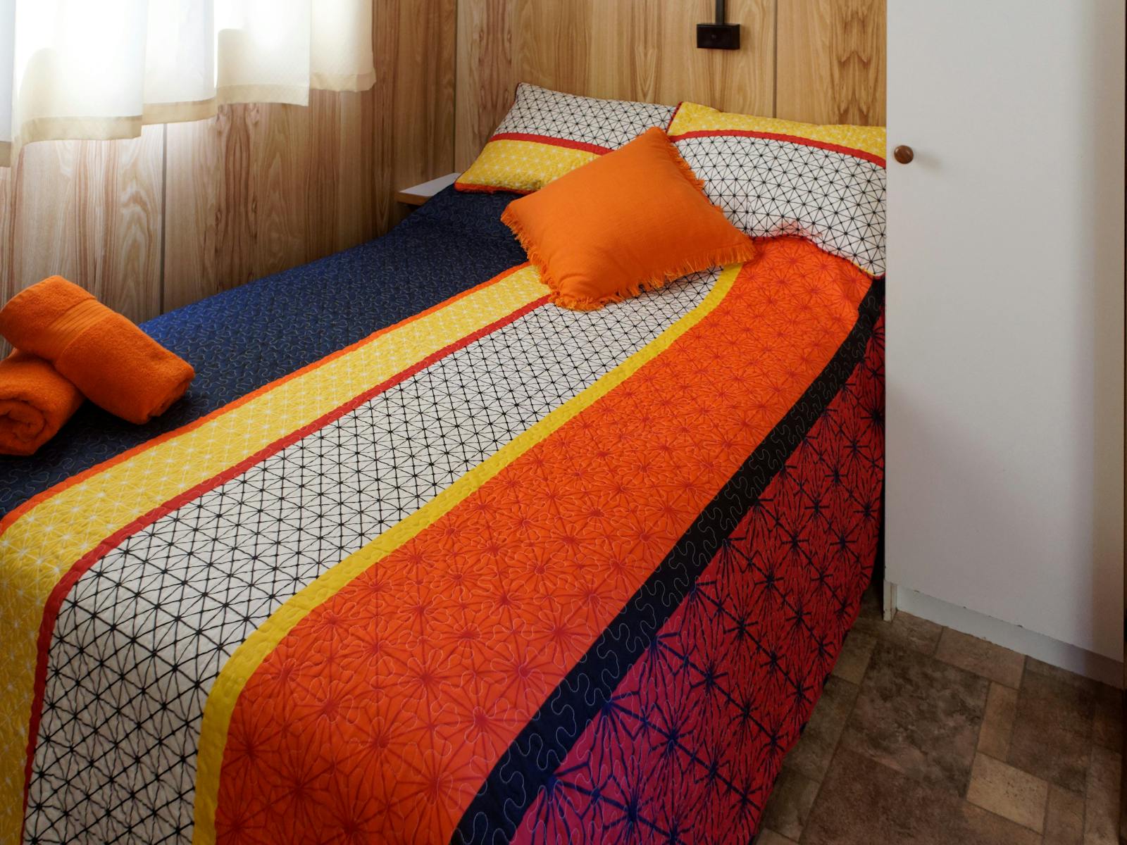 Bright and cheerful cabin bed