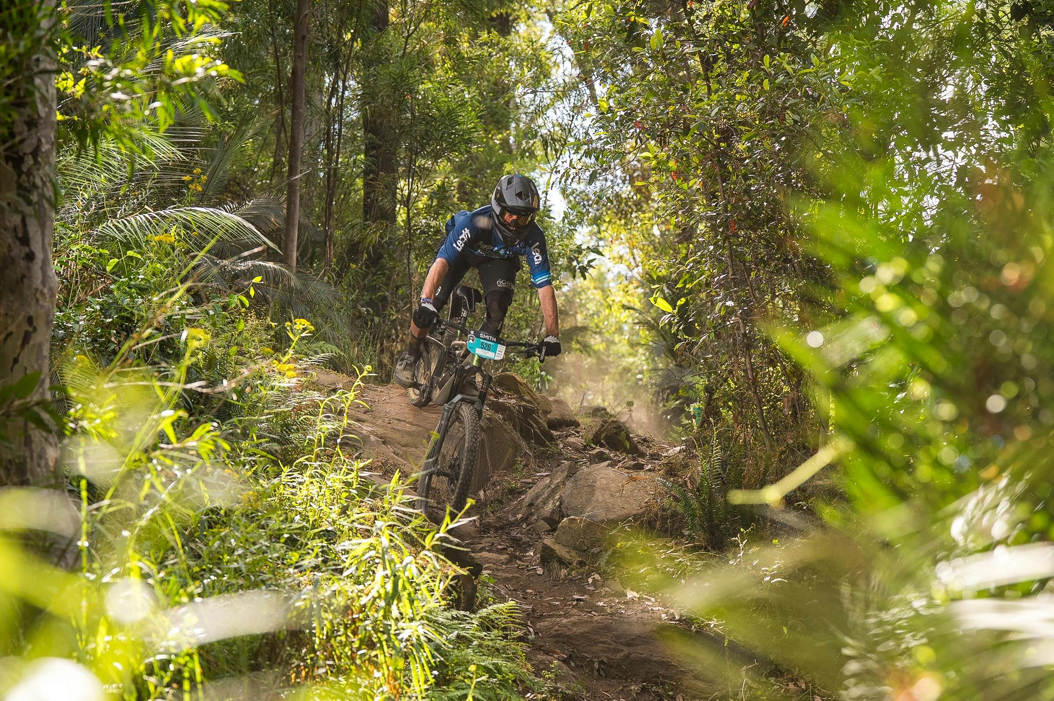 Gravity Racing Mogo Trails