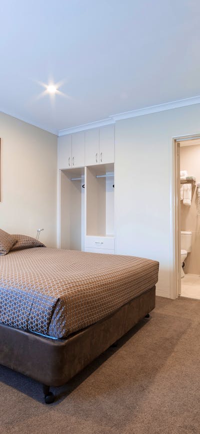 Forrest Hotel renovated Hotel room