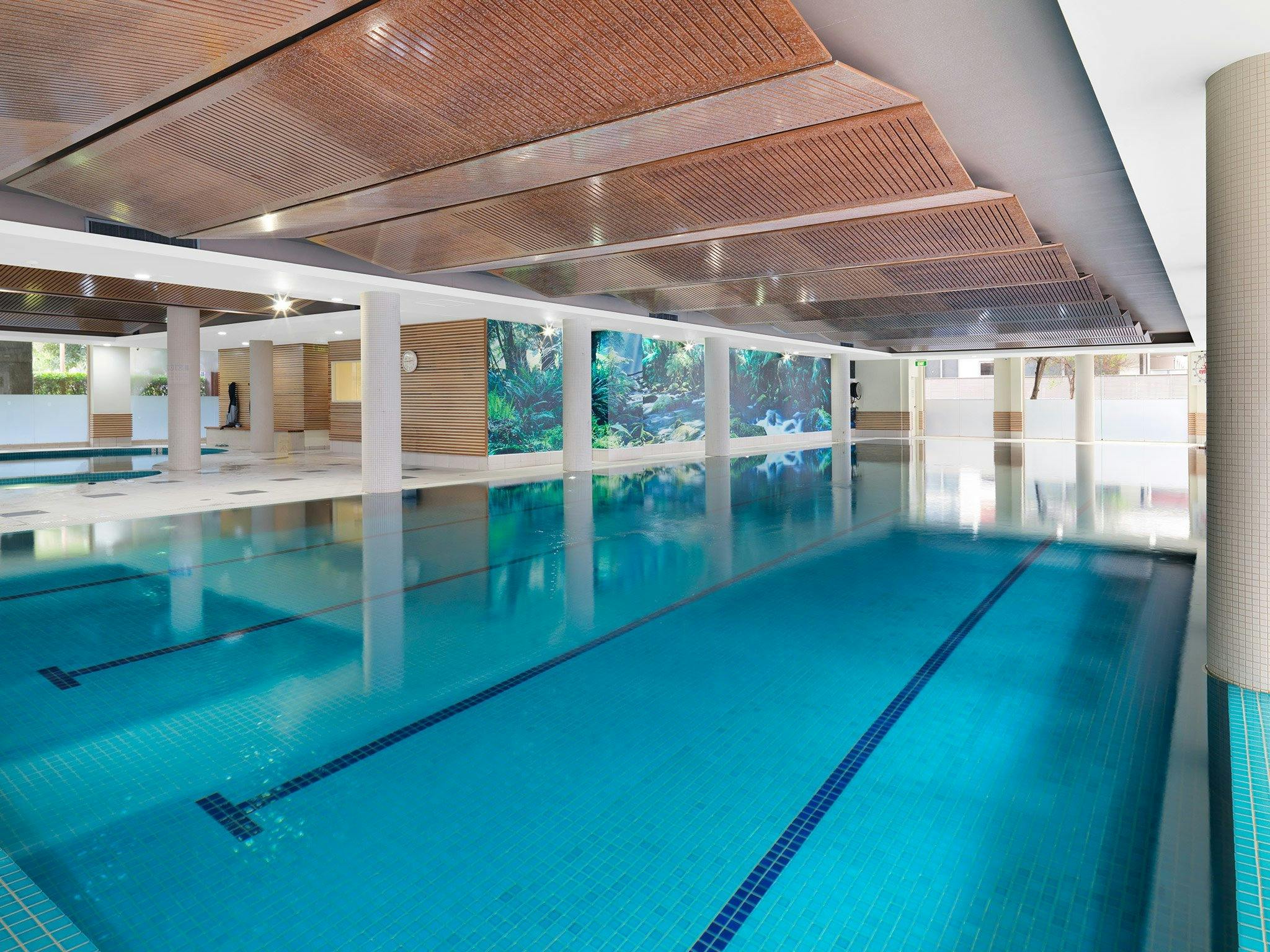 滑铁卢 - 游泳池