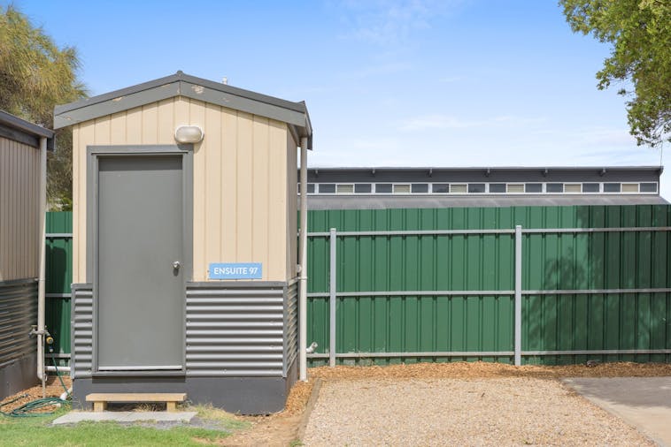 Powered Sites En suite