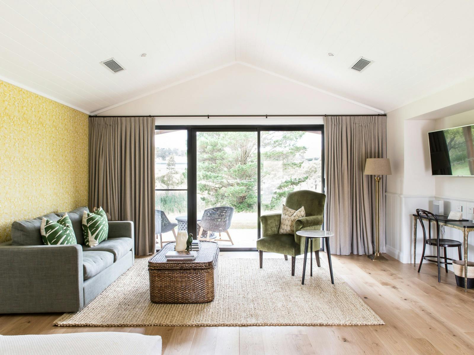 Studio Cottage Loungeroom 58sqm